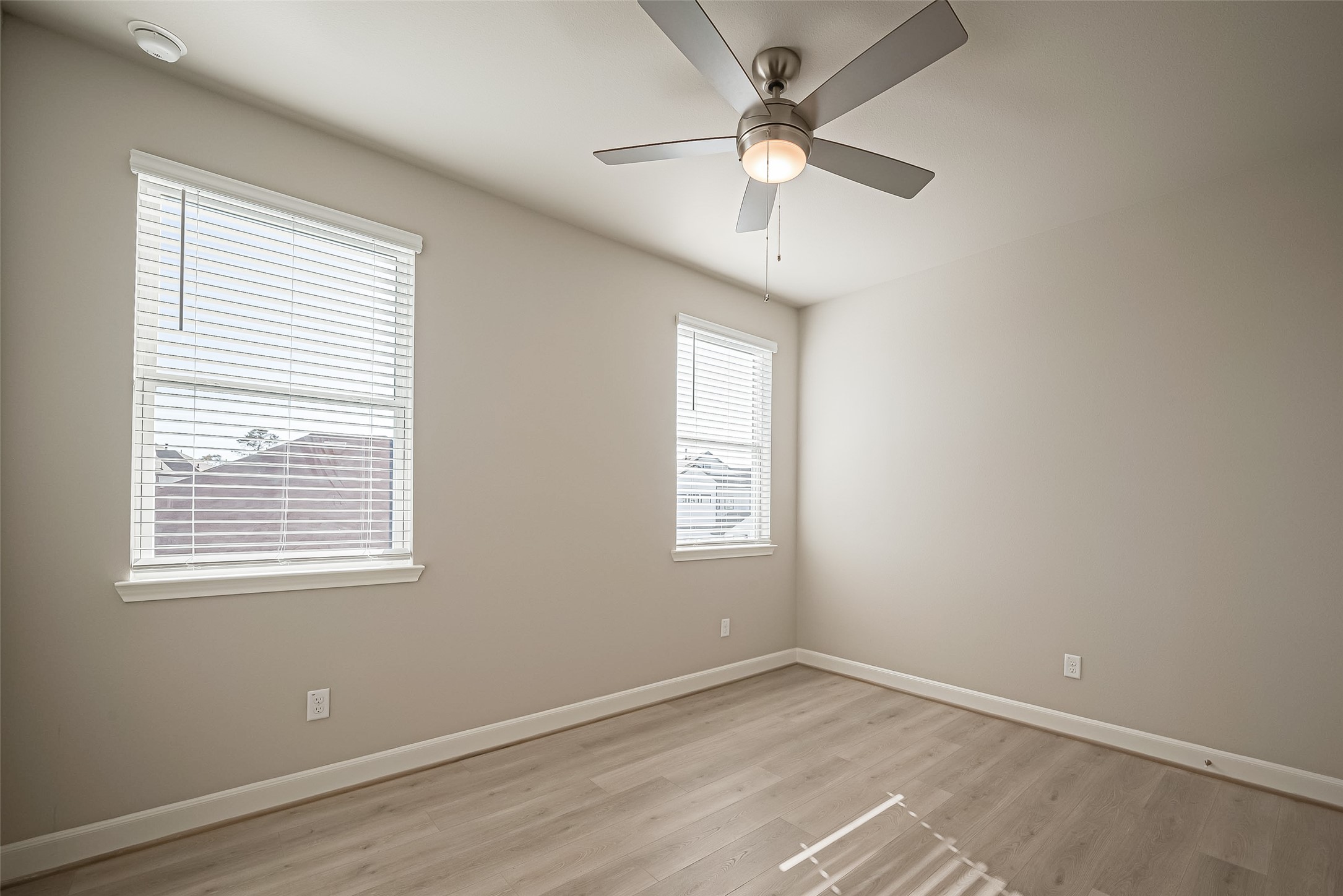 8928 Grovner Place Property Photo 24