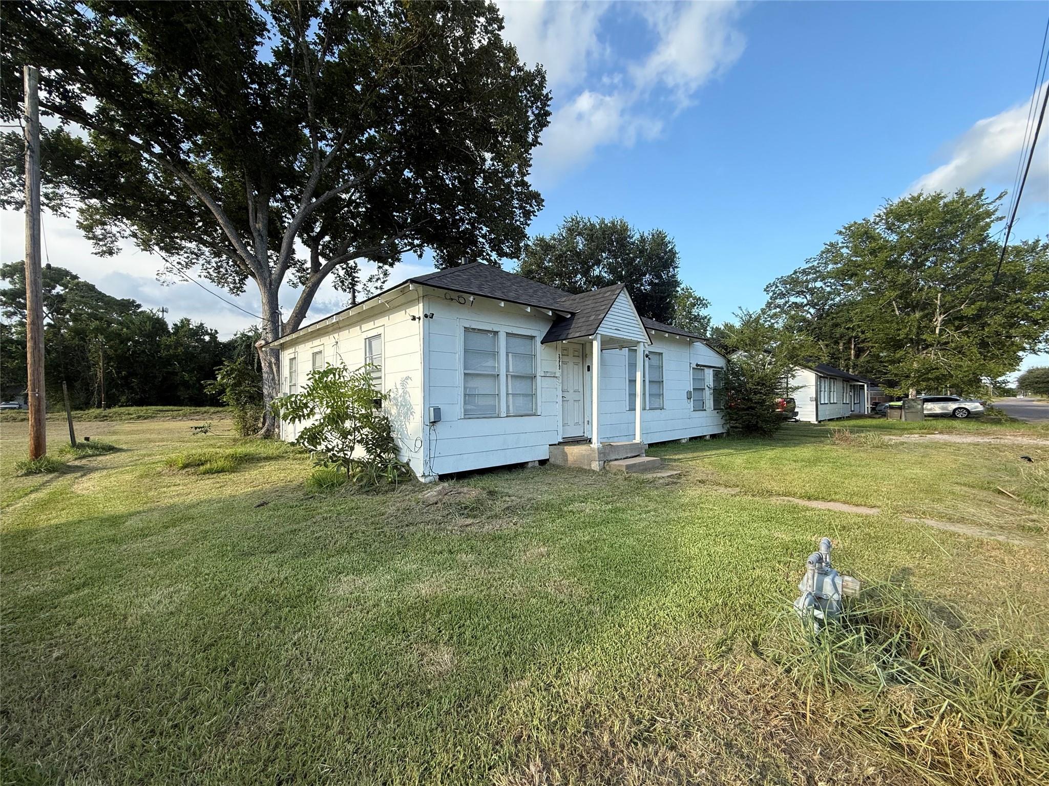 2213 Matthews Street, Bay City Tx 77414 Property Photo 1