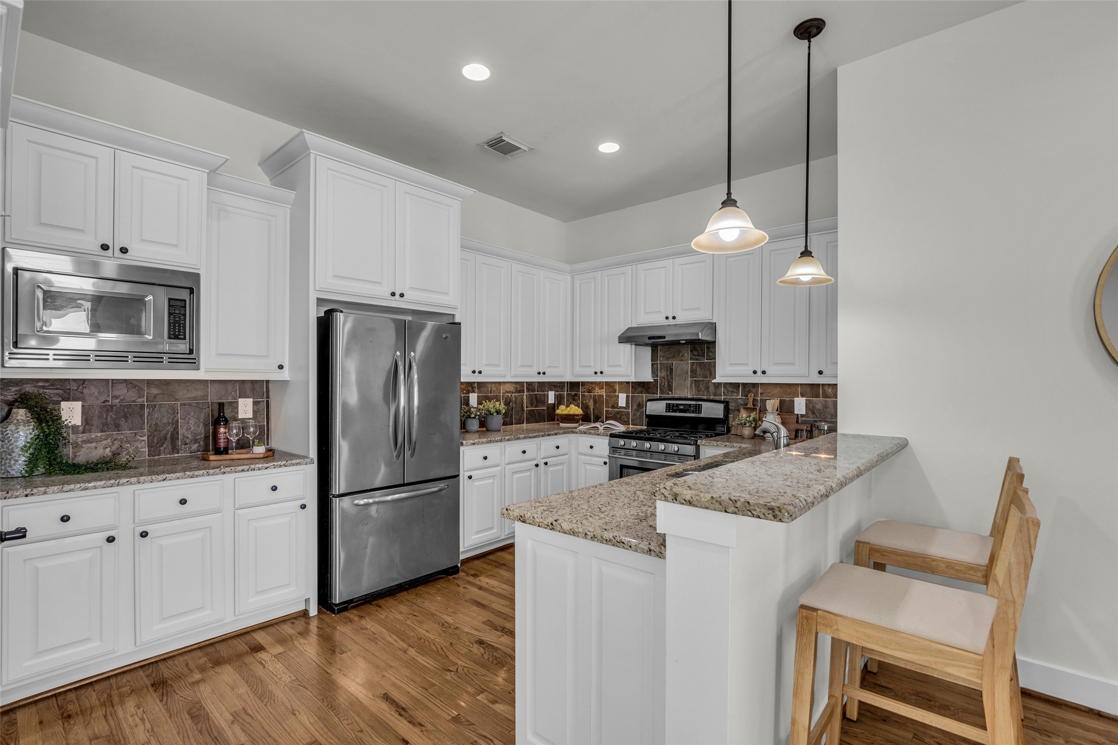 1122 W 18th Street Property Photo 13