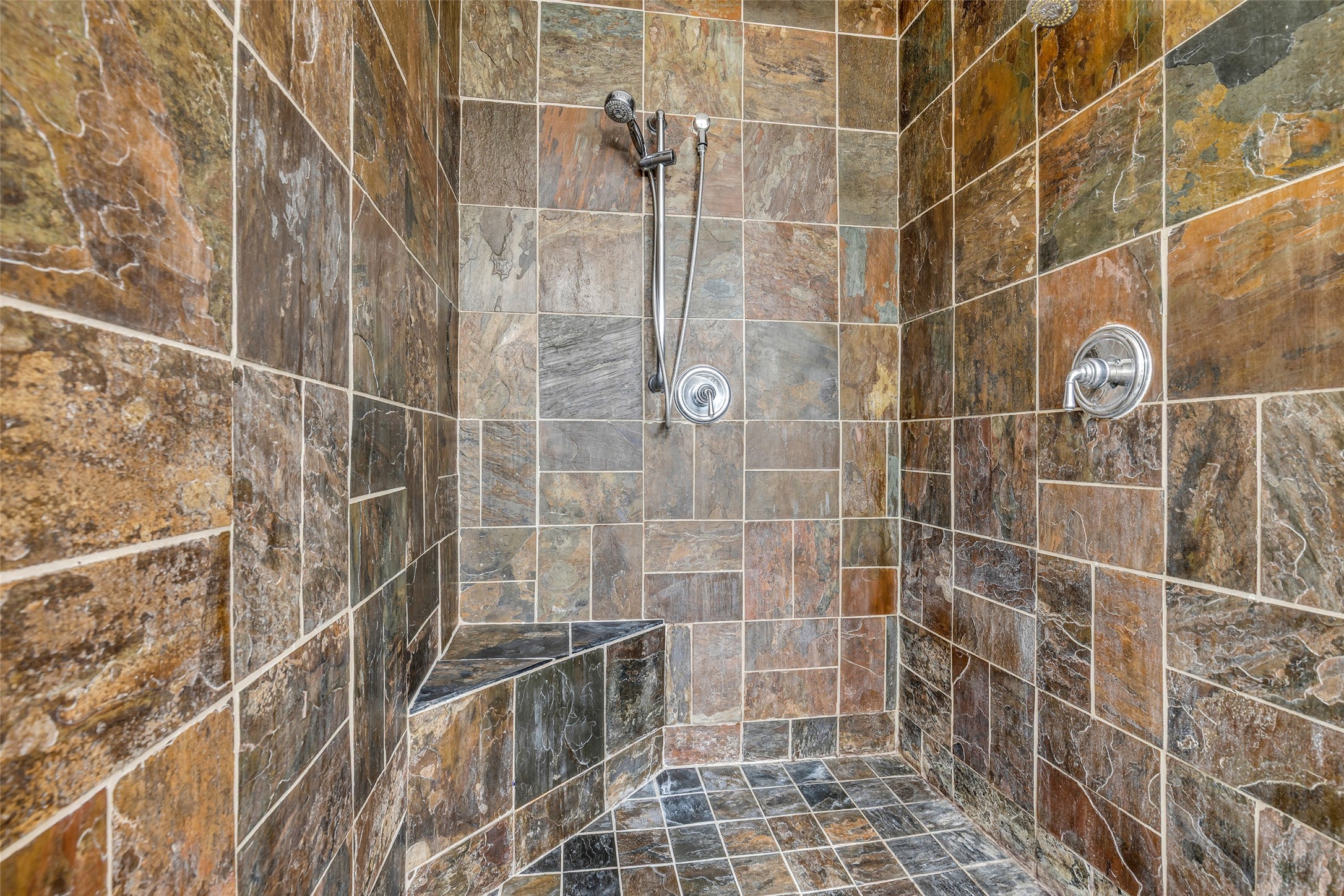1122 W 18th Street Property Photo 24