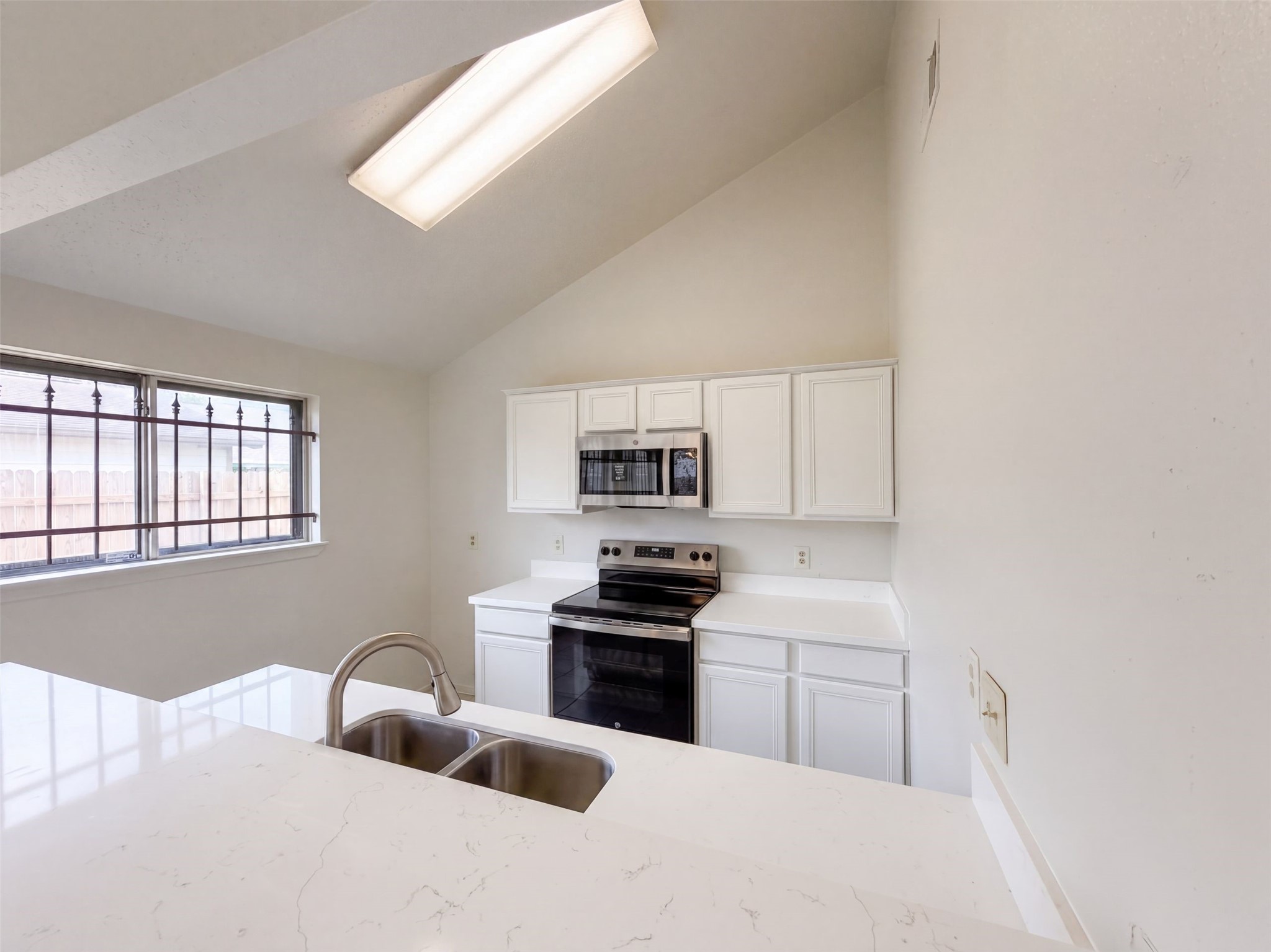 3307 Brookston Street Property Photo 2