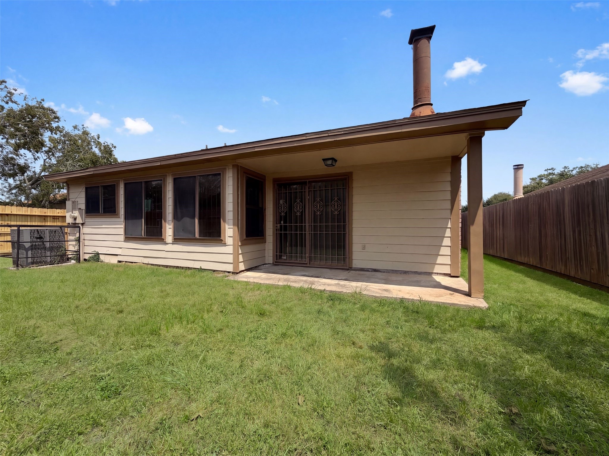 3307 Brookston Street Property Photo 5