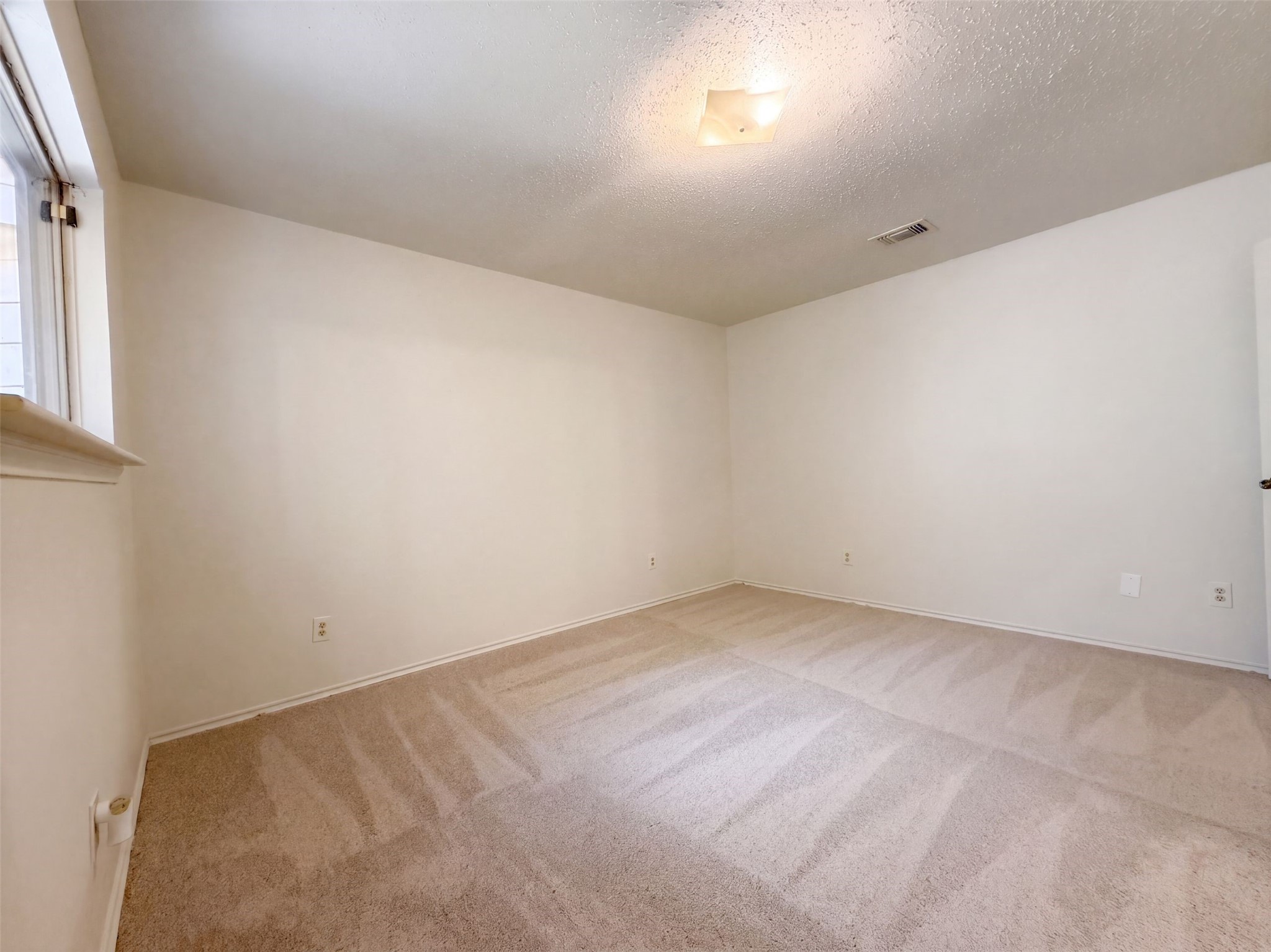 3307 Brookston Street Property Photo 8