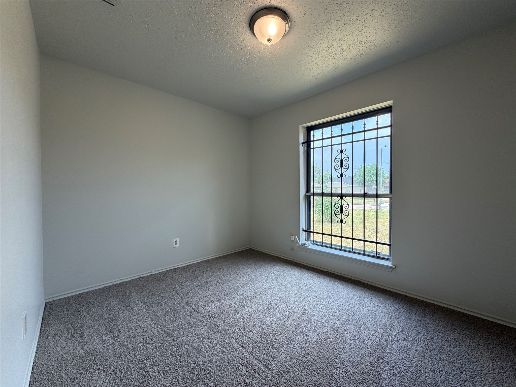 3307 Brookston Street Property Photo 9