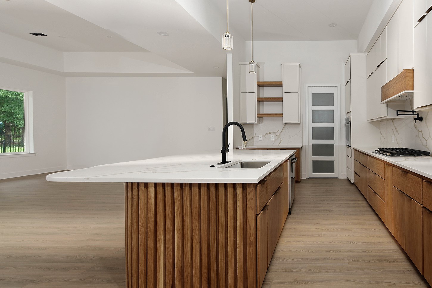 1511 Cafe Dumonde Property Photo 17