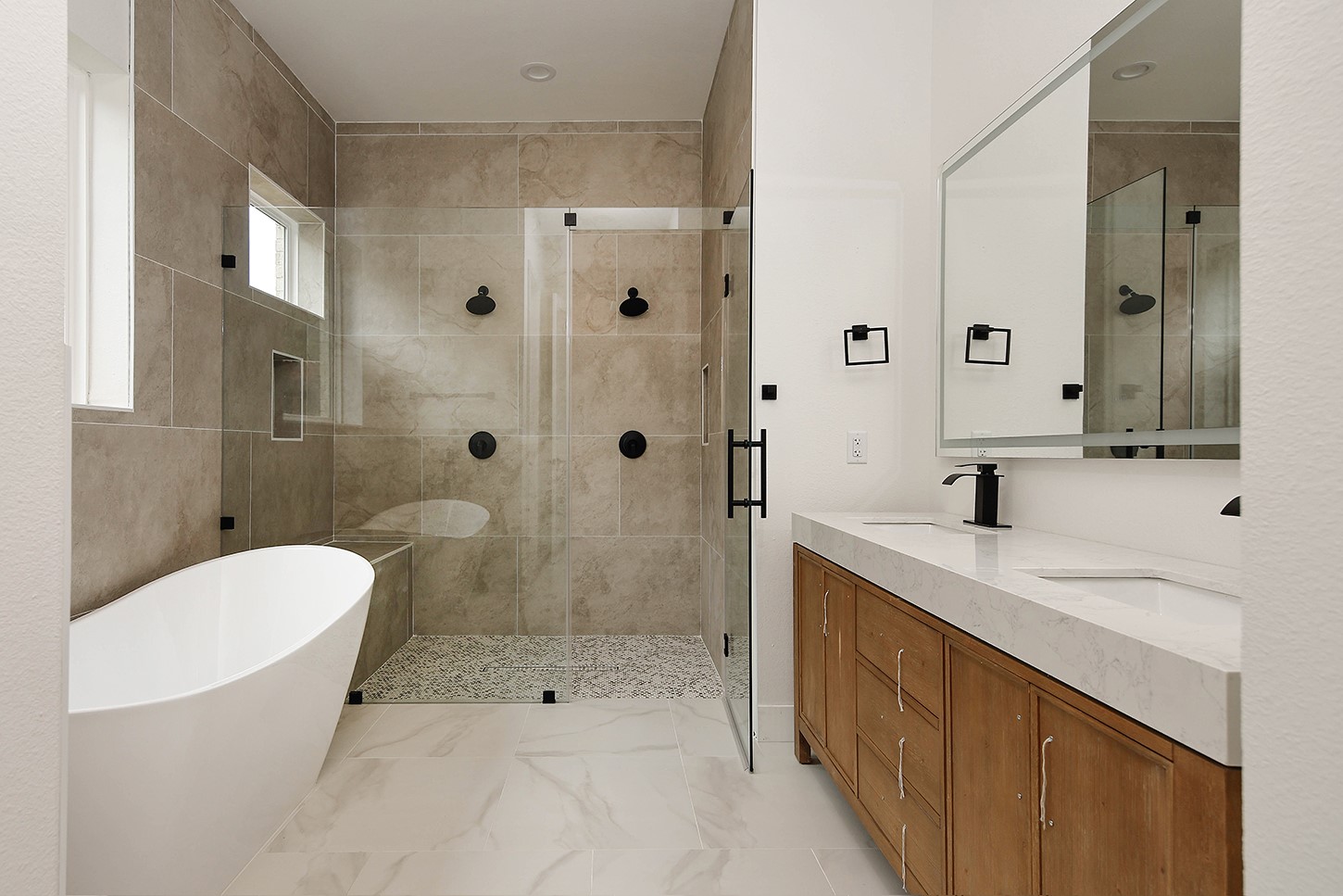 1511 Cafe Dumonde Property Photo 29