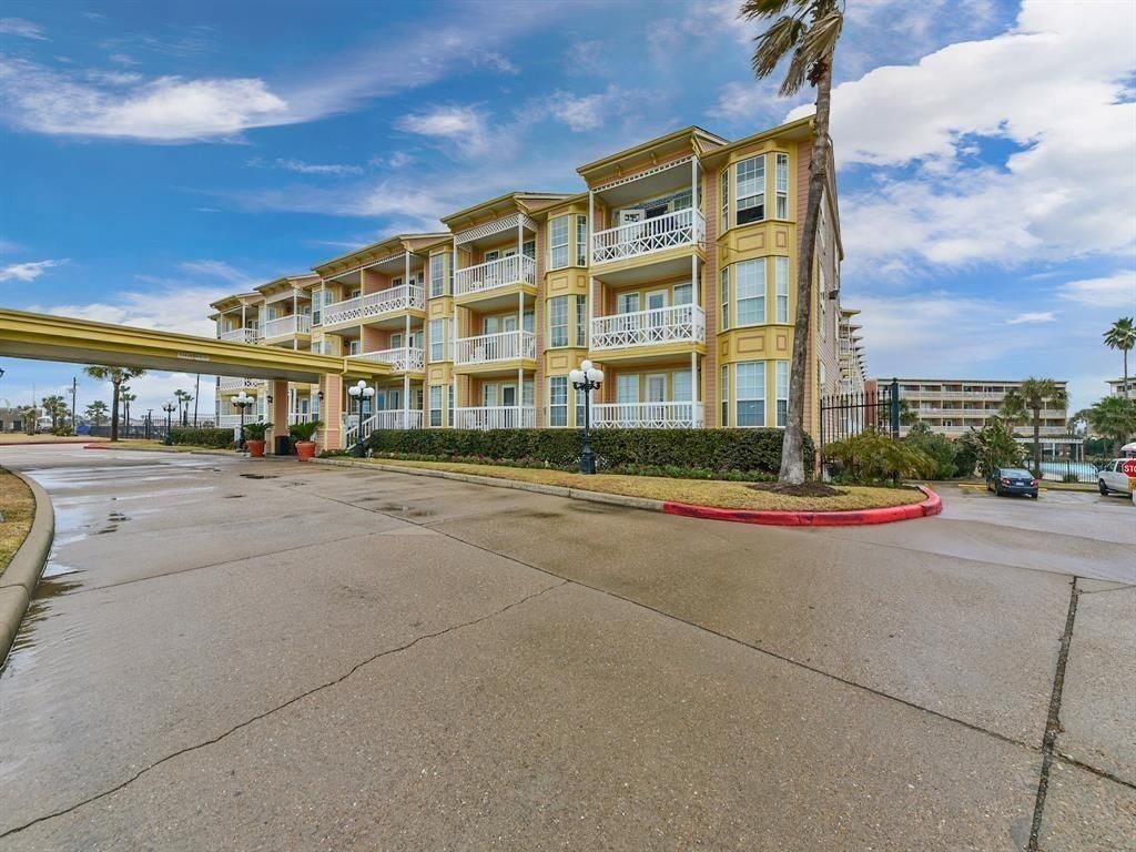 6300 Seawall Boulevard 3326 Property Photo 3