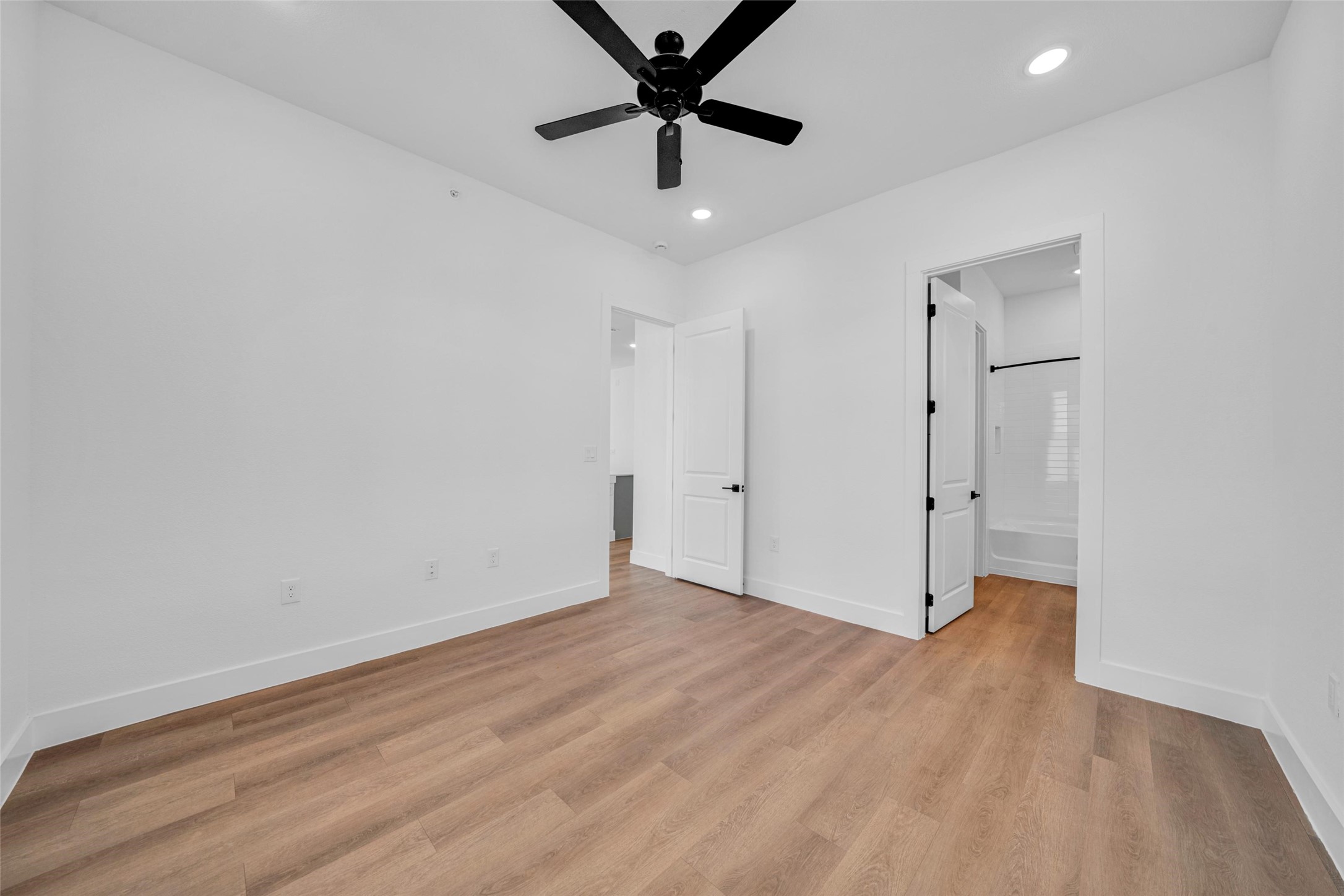 1601-426 Mustang Drive Property Photo 14