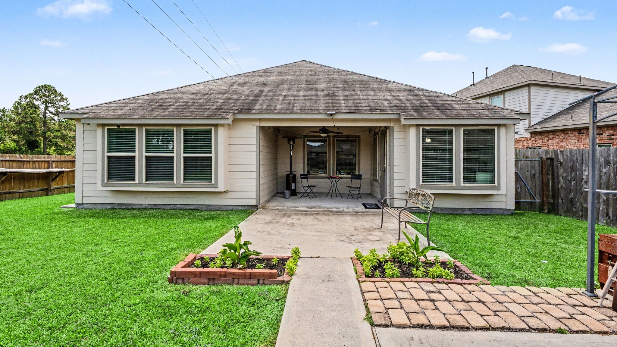 12547 Starry Summer Lane Property Photo 2