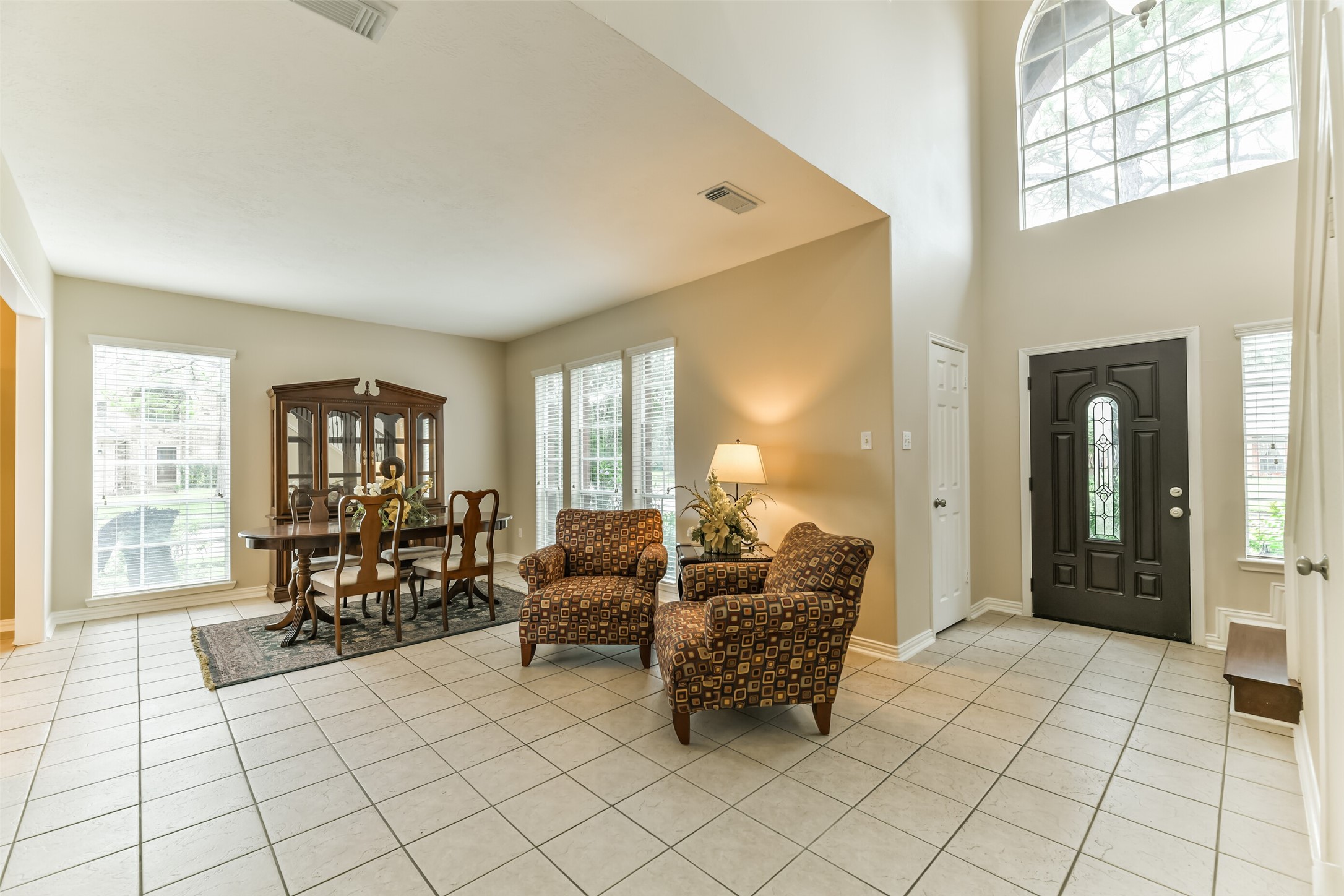 1801 Oakbrook Circle Property Photo 7