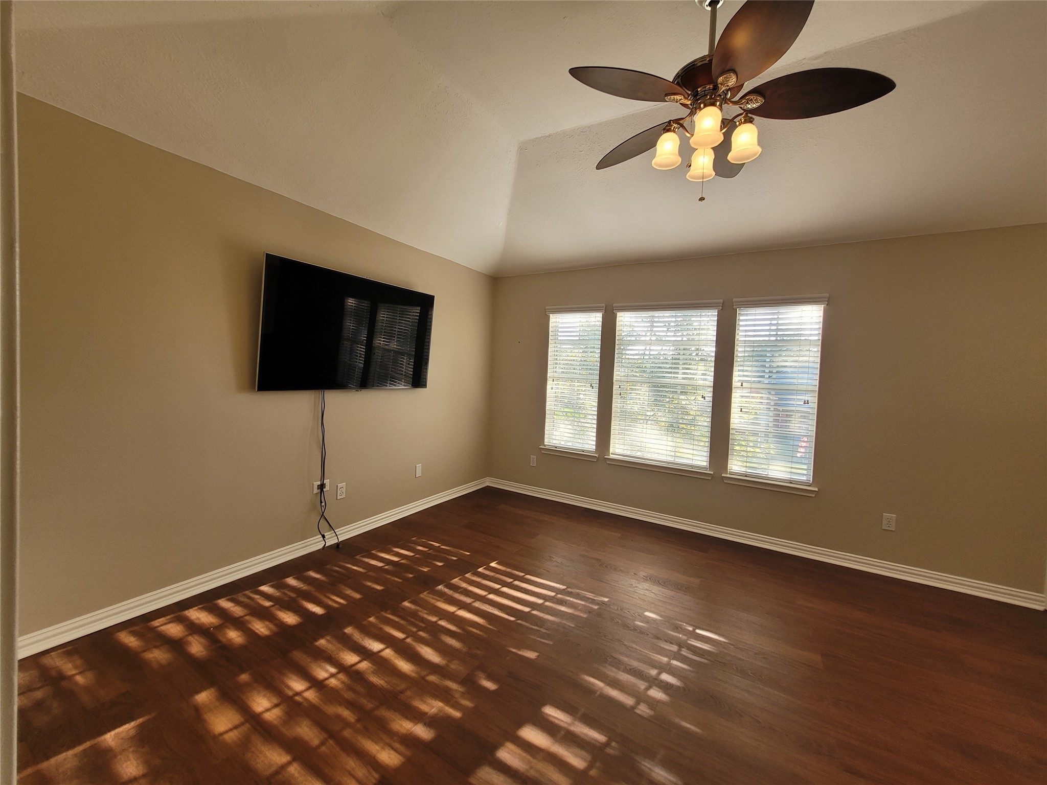 1801 Oakbrook Circle Property Photo 23
