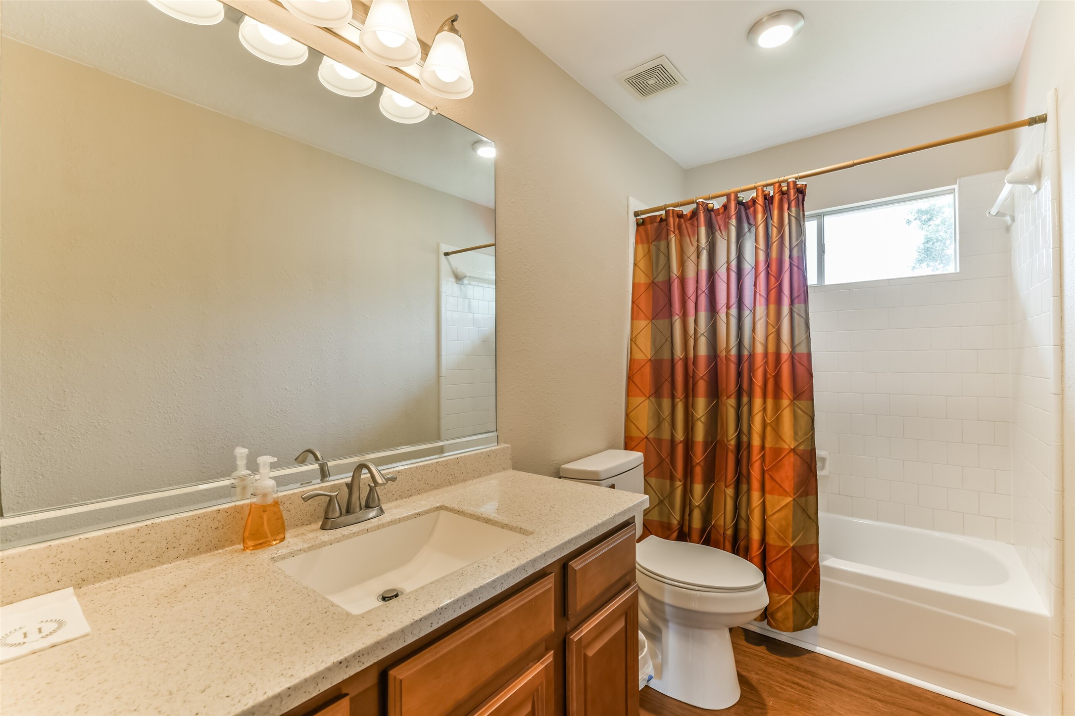 1801 Oakbrook Circle Property Photo 29