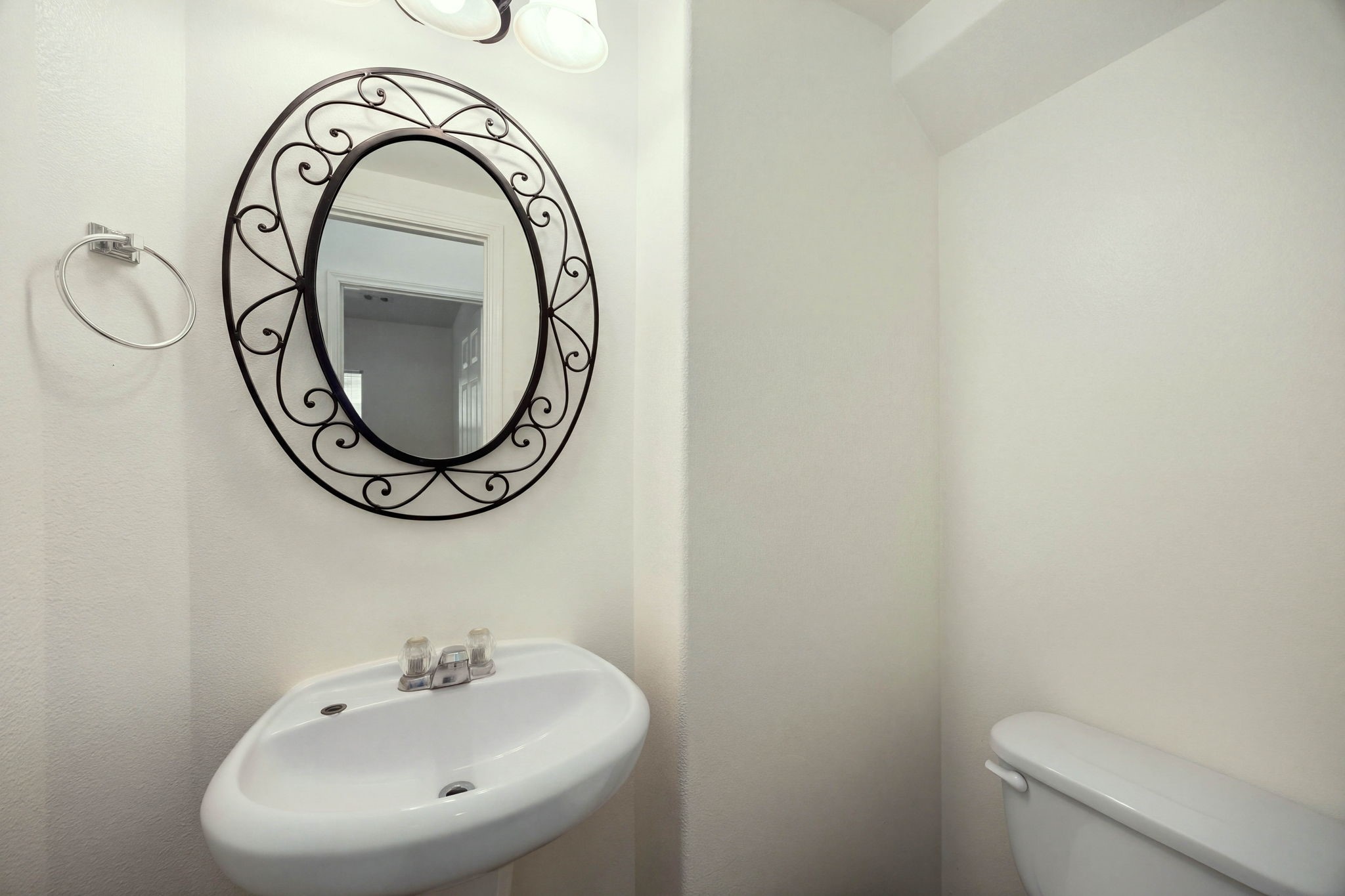 10003 Lynette Falls Drive Property Photo 18