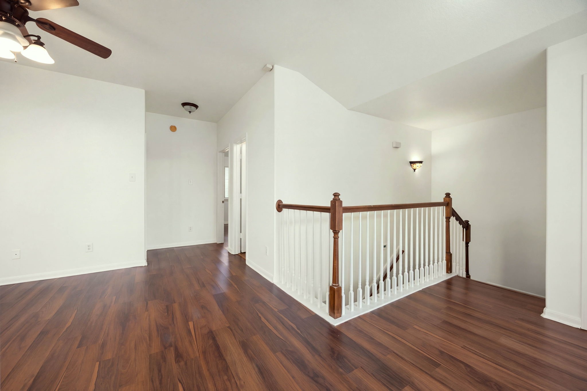 10003 Lynette Falls Drive Property Photo 29