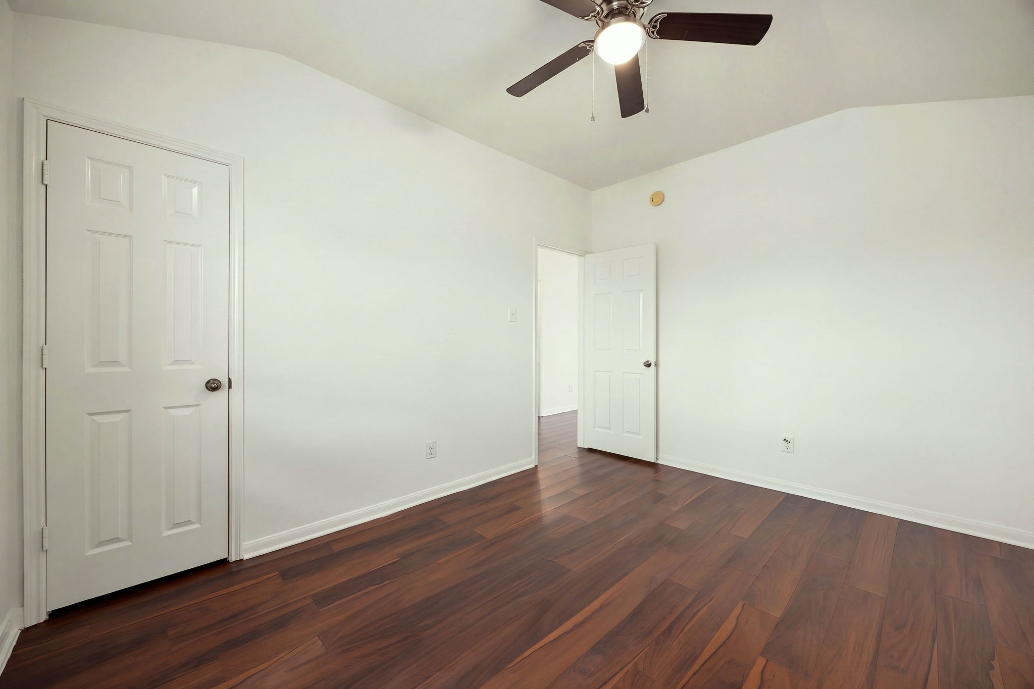 10003 Lynette Falls Drive Property Photo 35