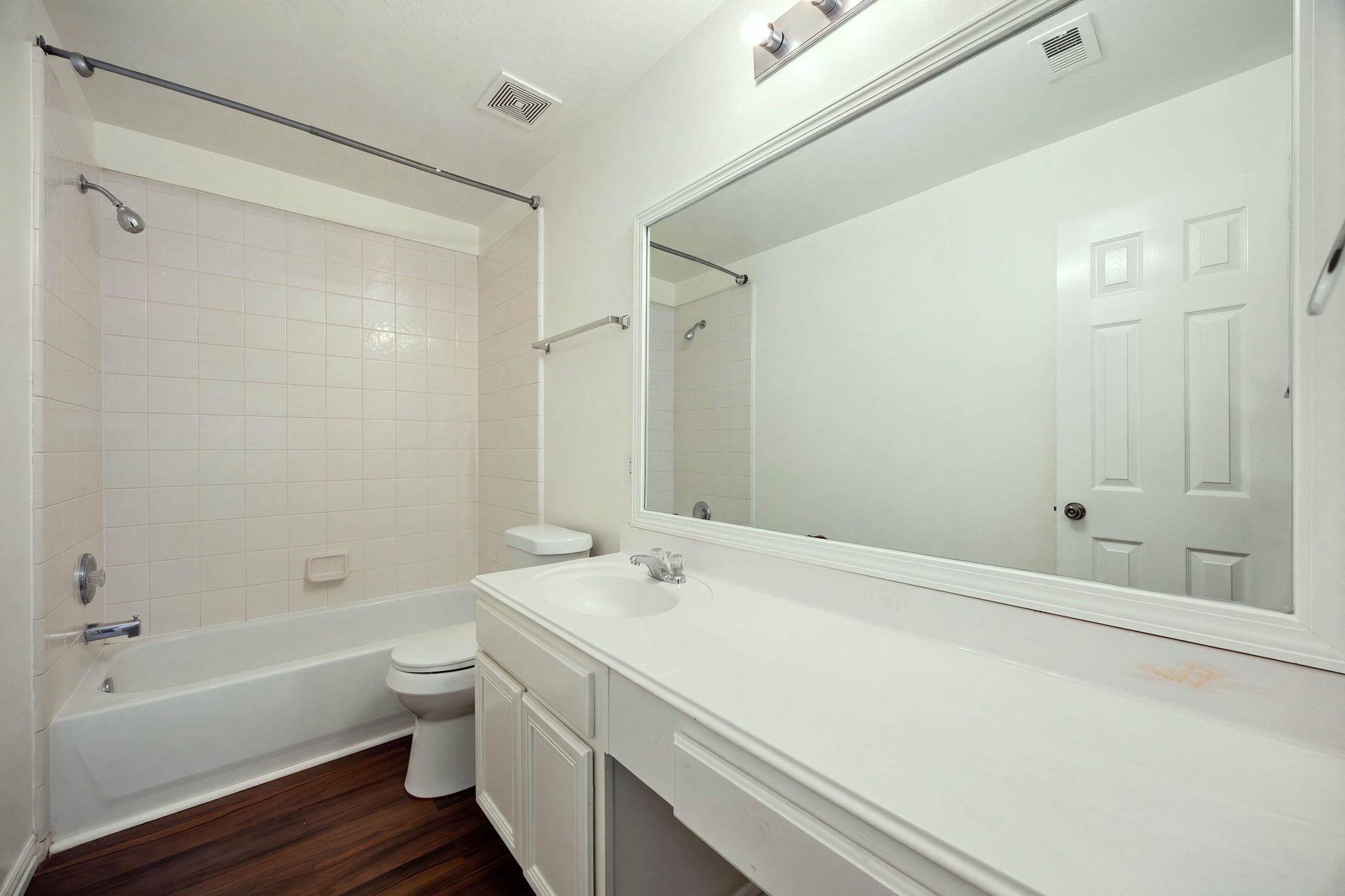10003 Lynette Falls Drive Property Photo 38