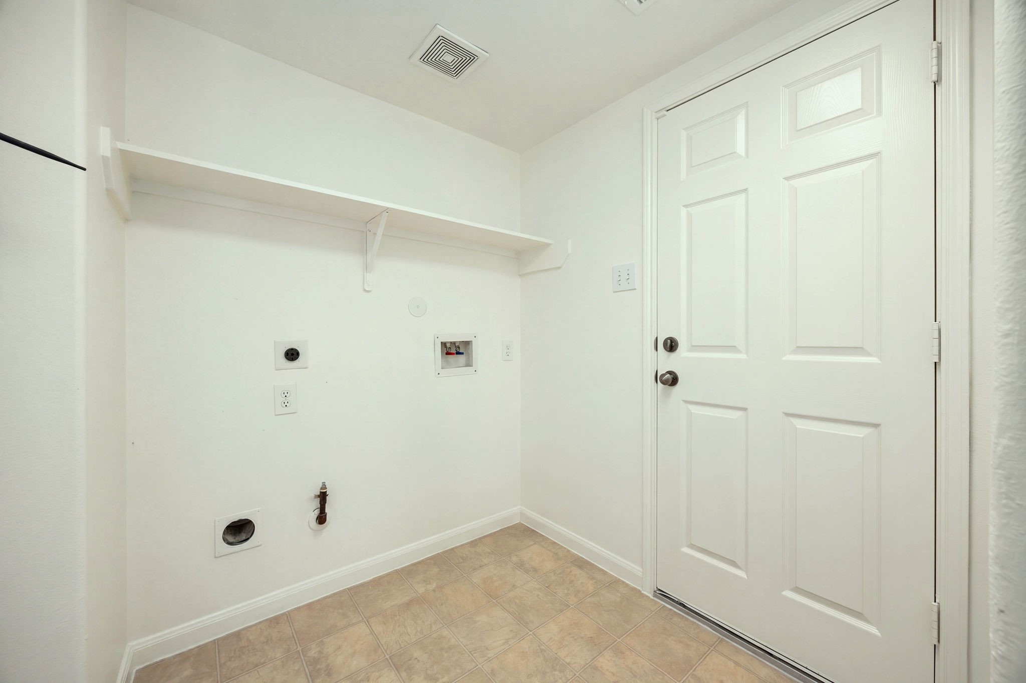 10003 Lynette Falls Drive Property Photo 39