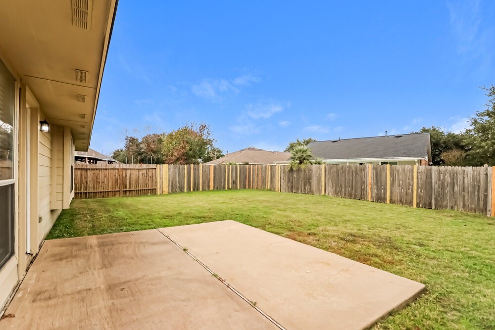 21502 Broadstone Drive Property Photo 15