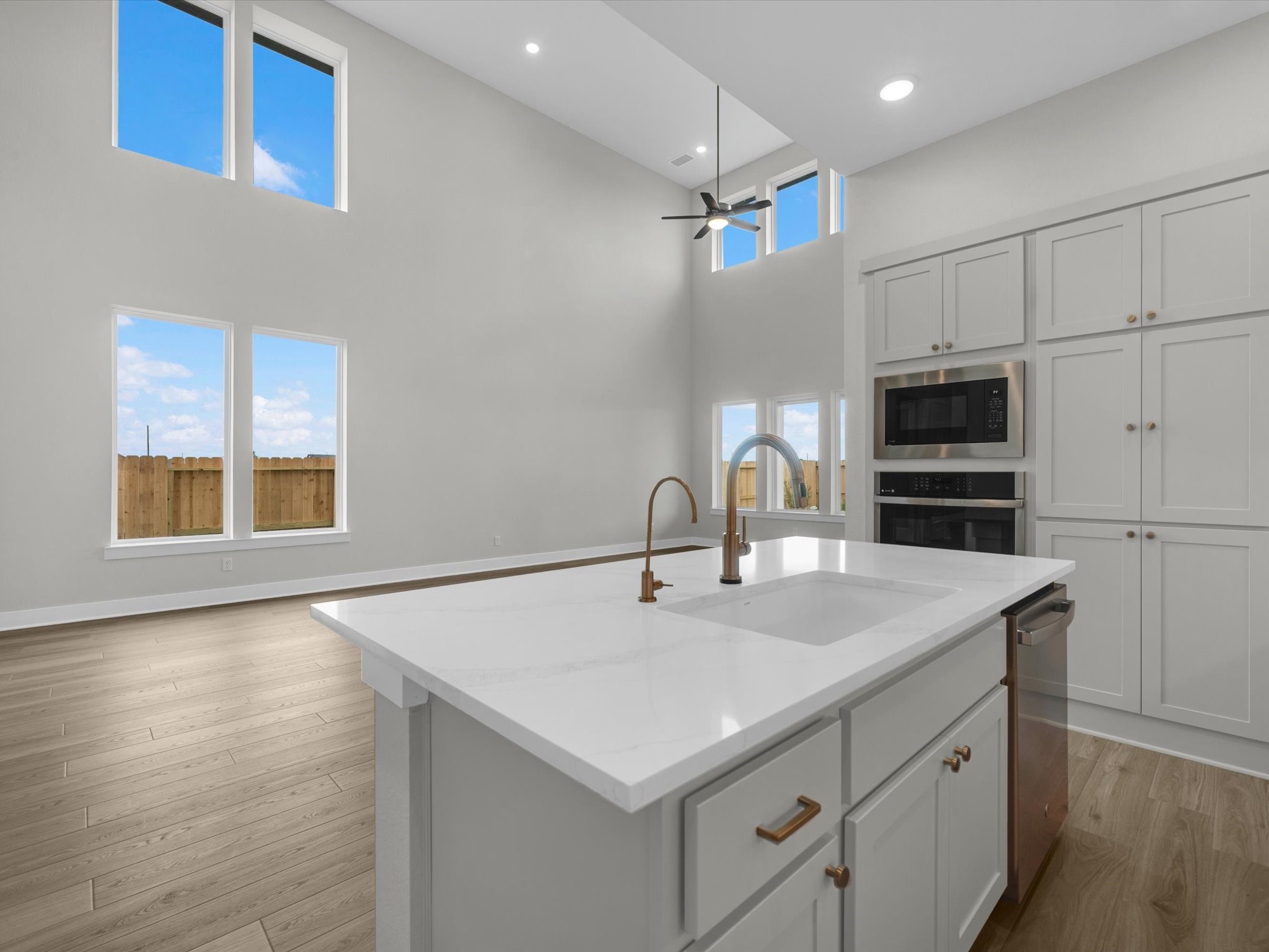 32162 Sky Branch Drive Property Photo 4