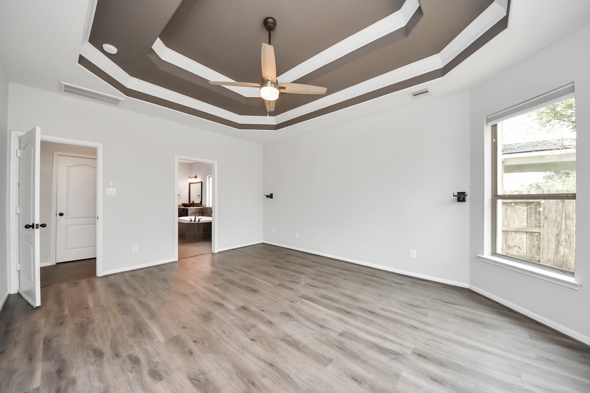 3806 Pearl Pass Lane Property Photo 15