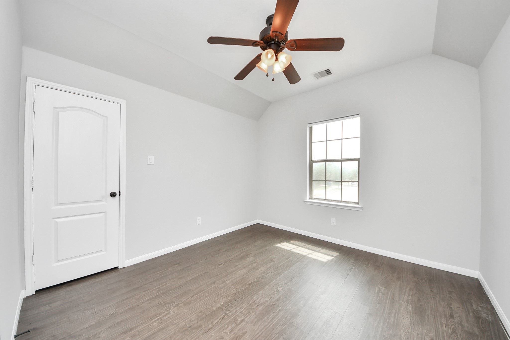 3806 Pearl Pass Lane Property Photo 28