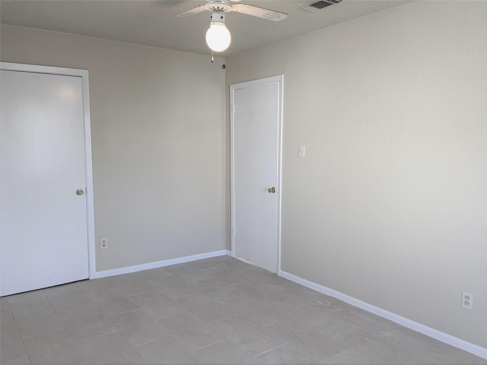 915 Alexander Street 3 Property Photo 10