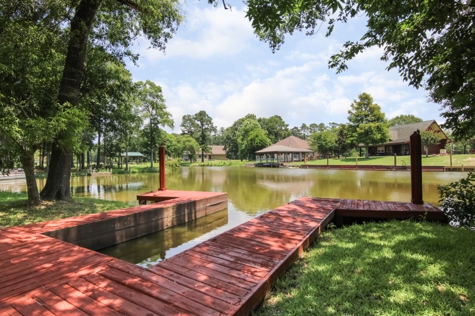 42 Hunters Creek Drive Property Photo 6