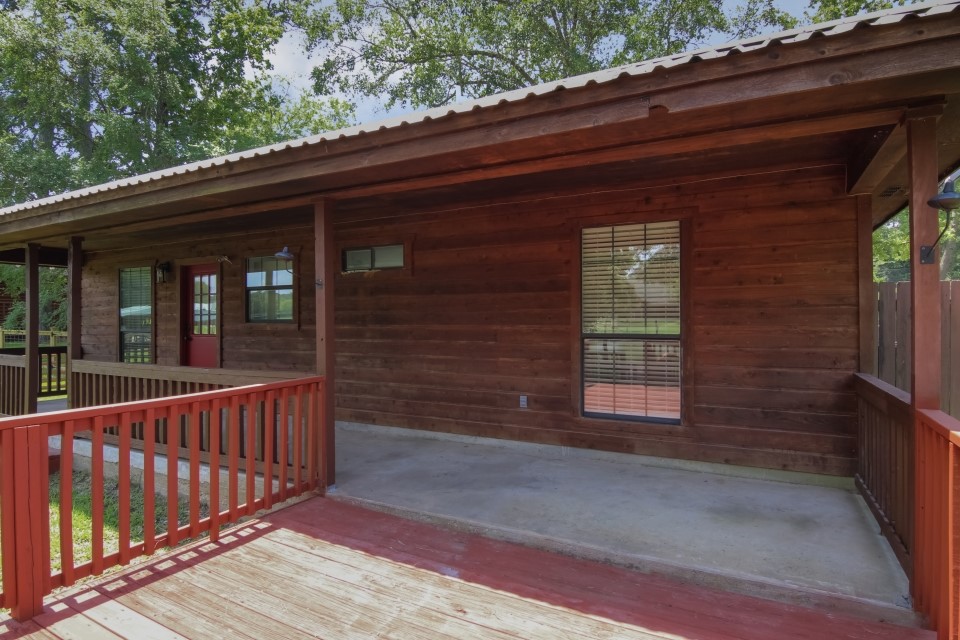 42 Hunters Creek Drive Property Photo 9