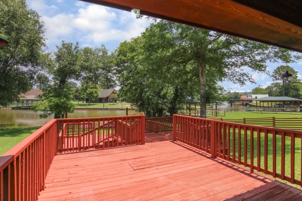 42 Hunters Creek Drive Property Photo 10