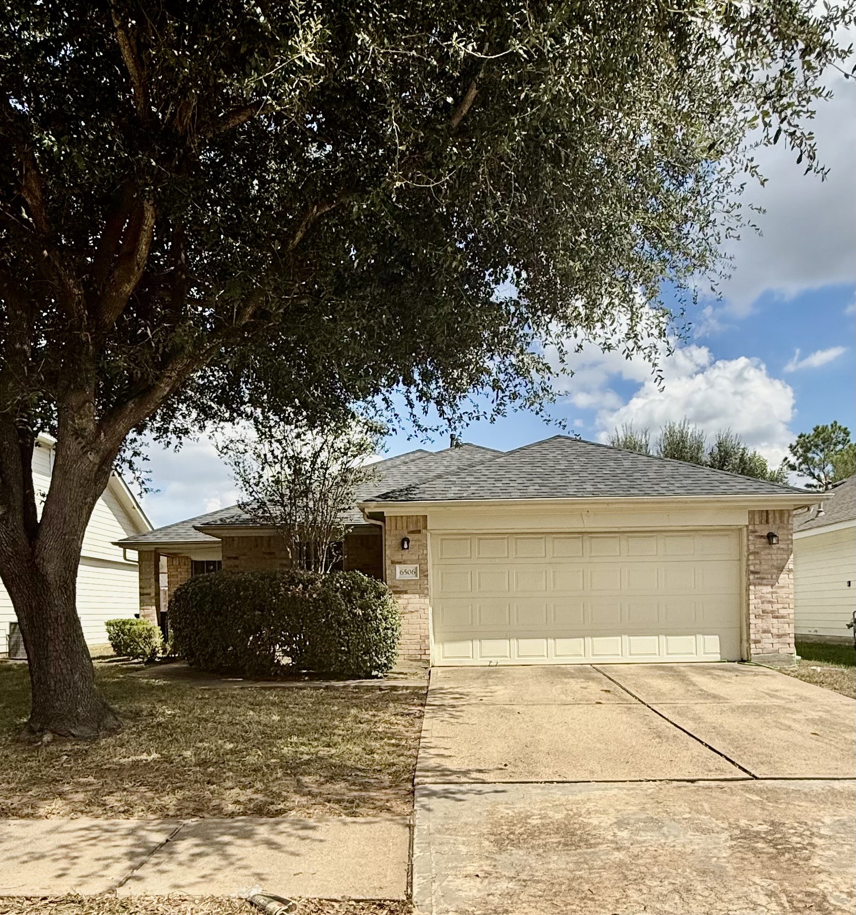 6506 Beeston Hill Drive Property Photo 2