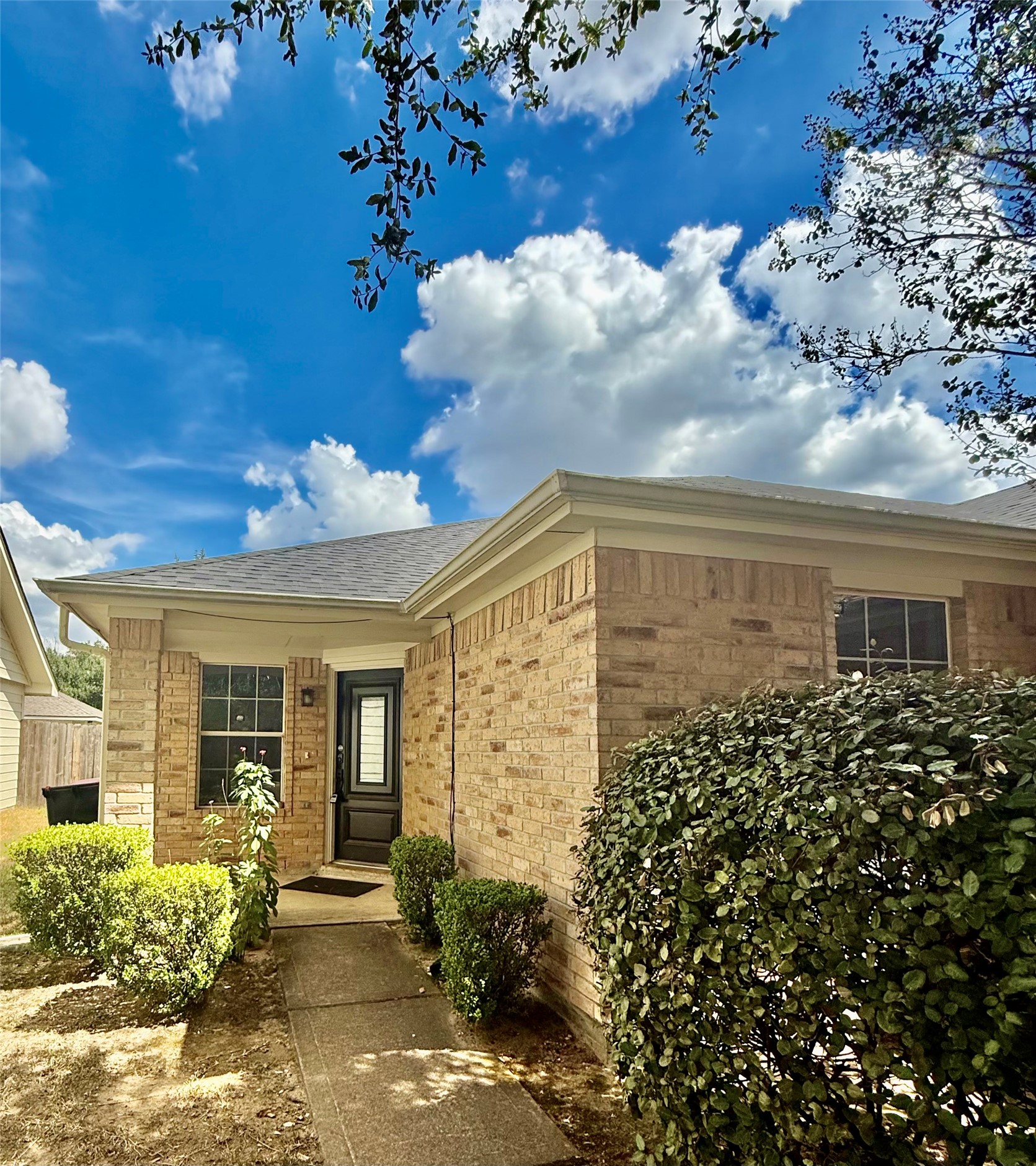 6506 Beeston Hill Drive Property Photo 3