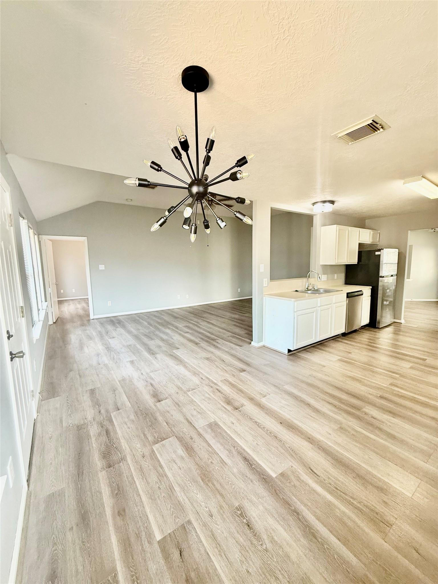 6506 Beeston Hill Drive Property Photo 11