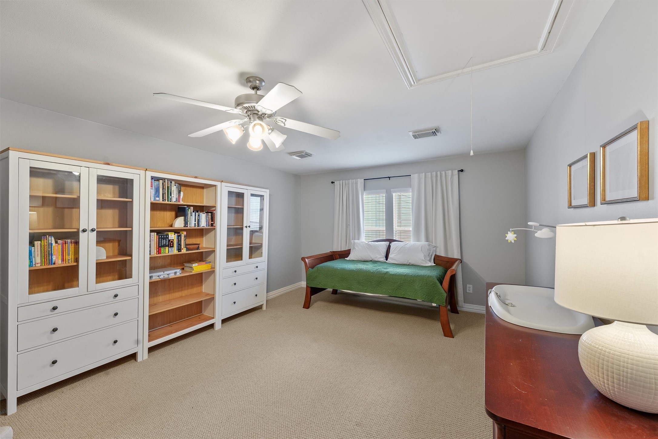 1245 W 17th Street Property Photo 15