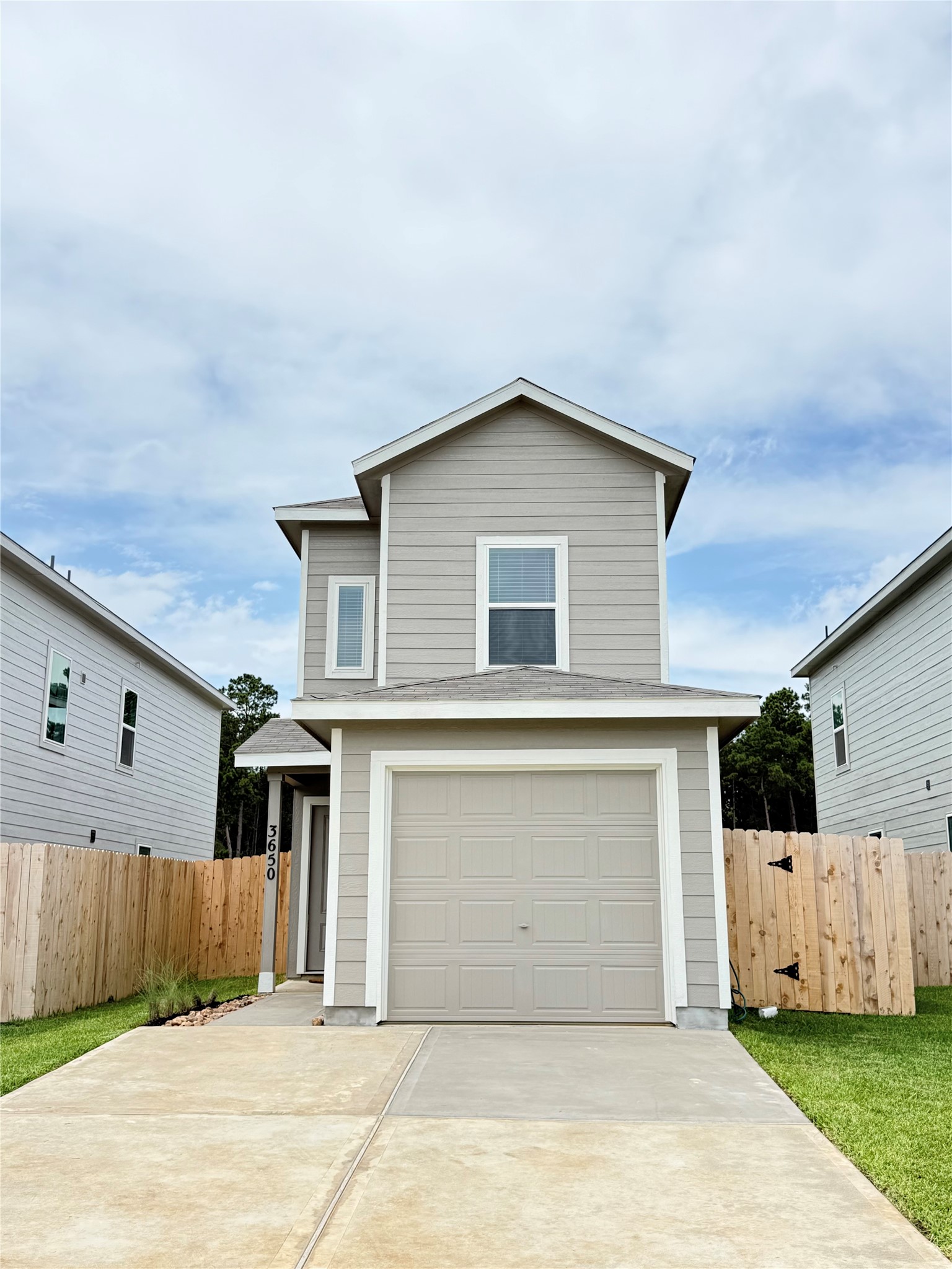 3650 Duplet Ave Property Photo 1