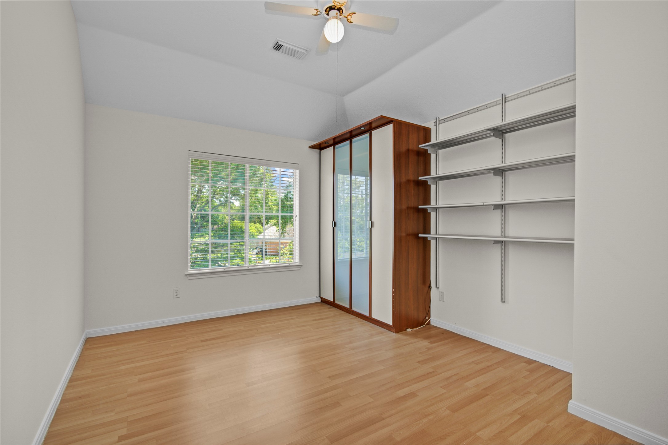 16 Treverstone Court Property Photo 17