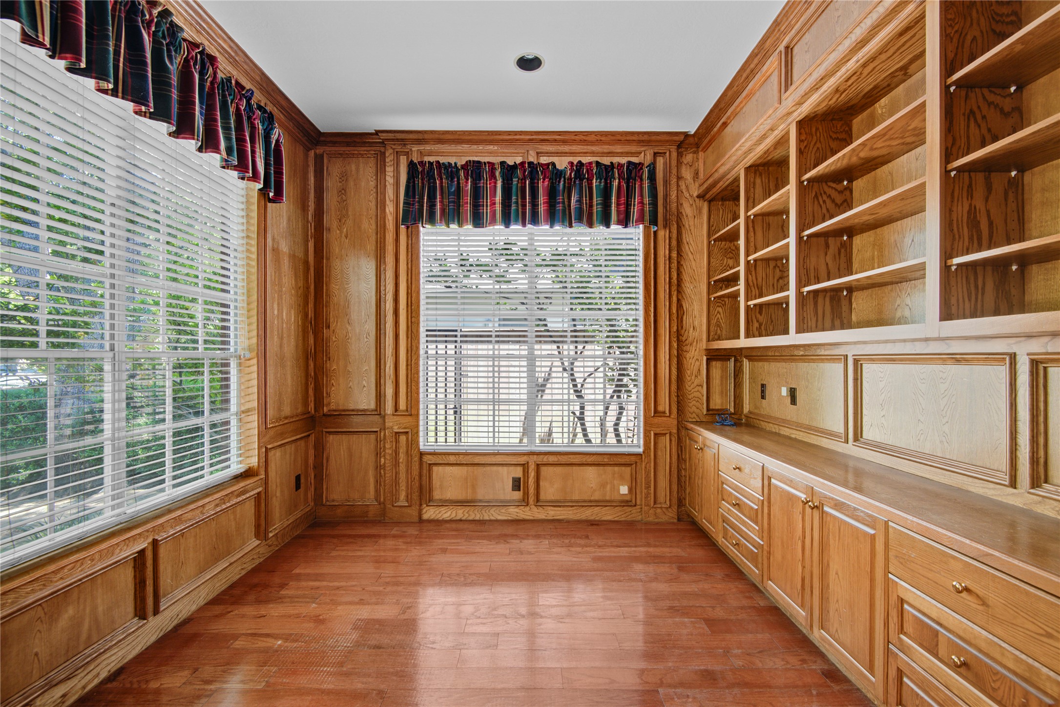 16 Treverstone Court Property Photo 18