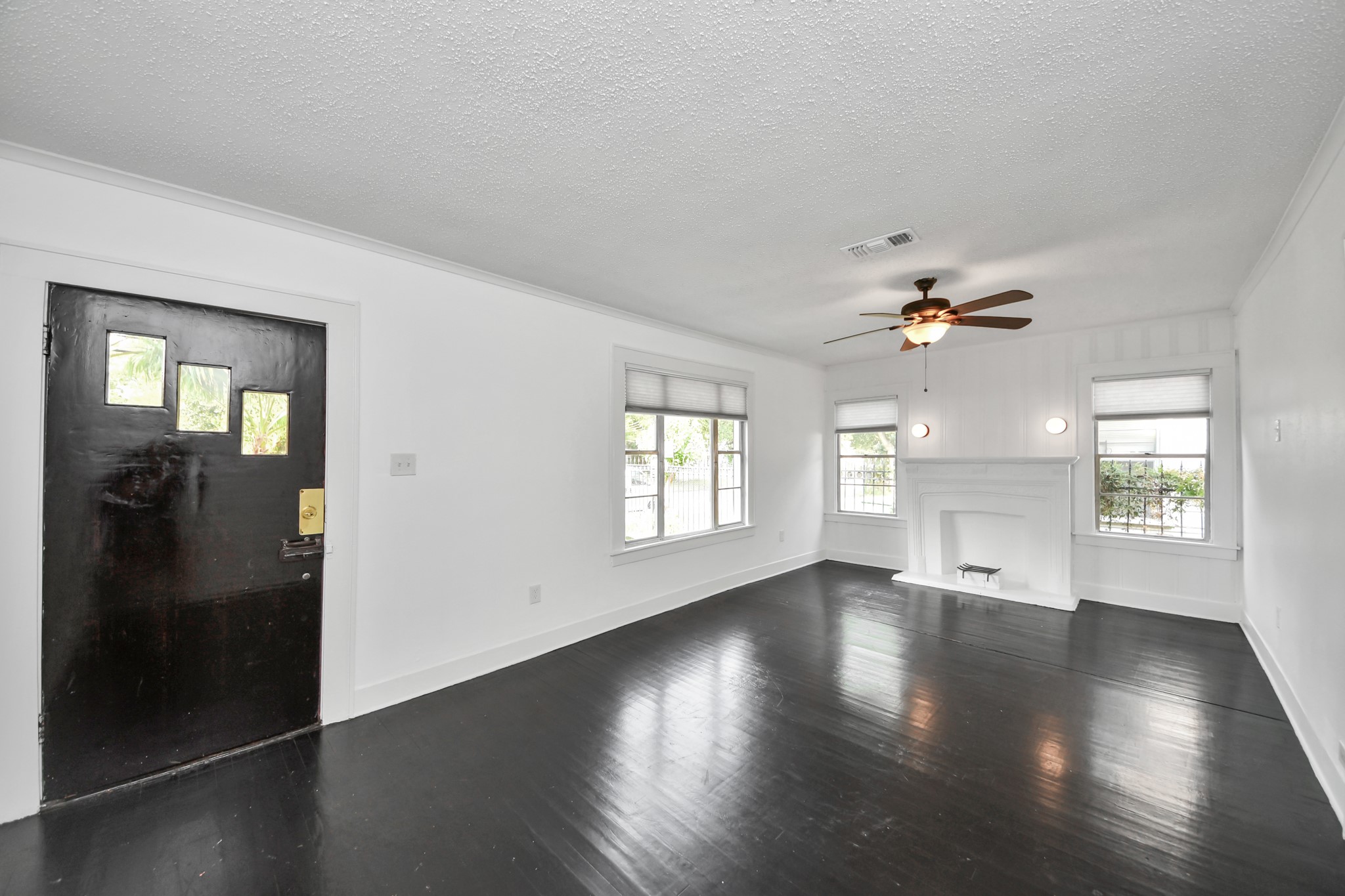 5645 Barremore Street Property Photo 5