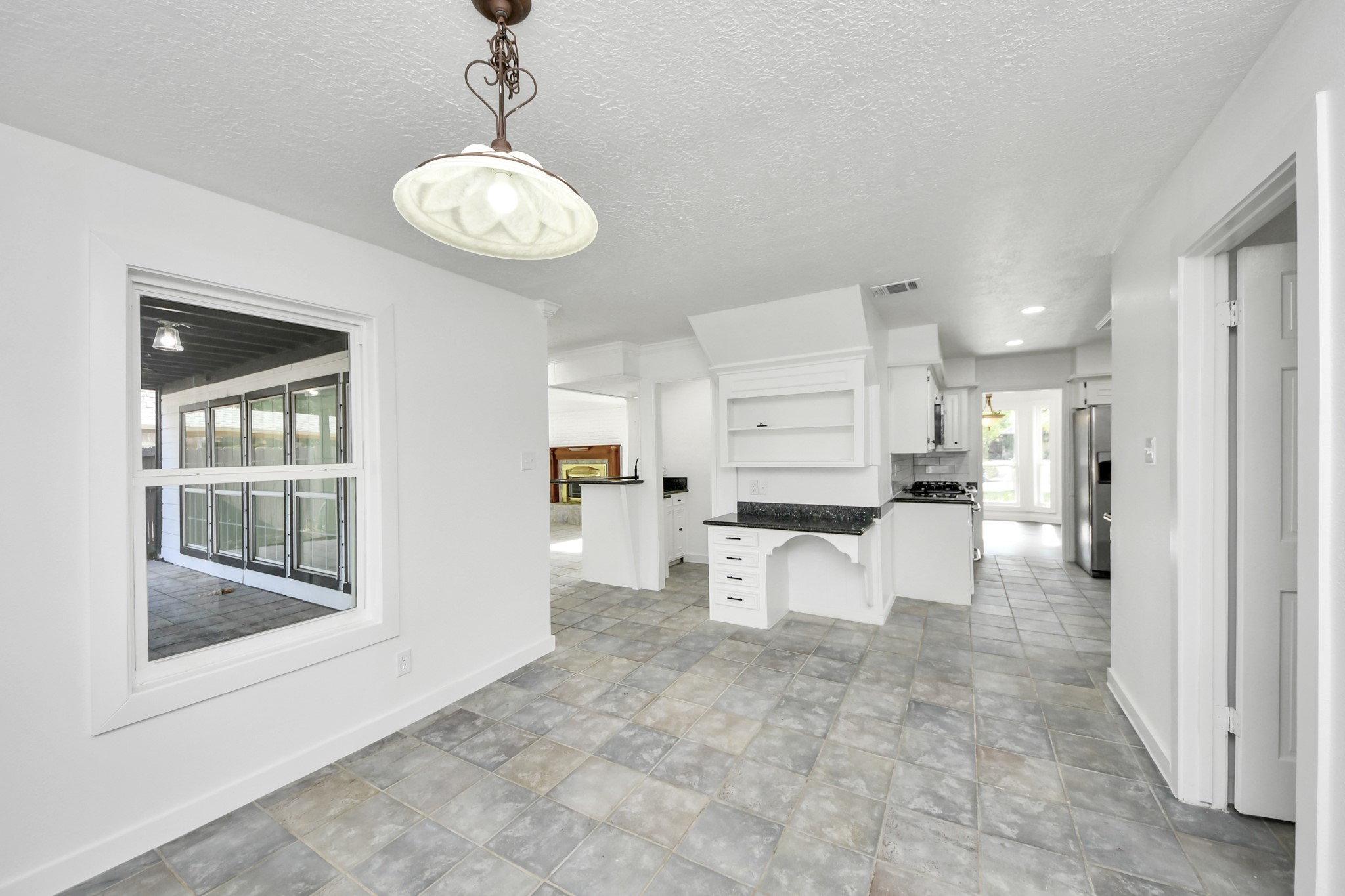 616 S Rivershire Drive Property Photo 13