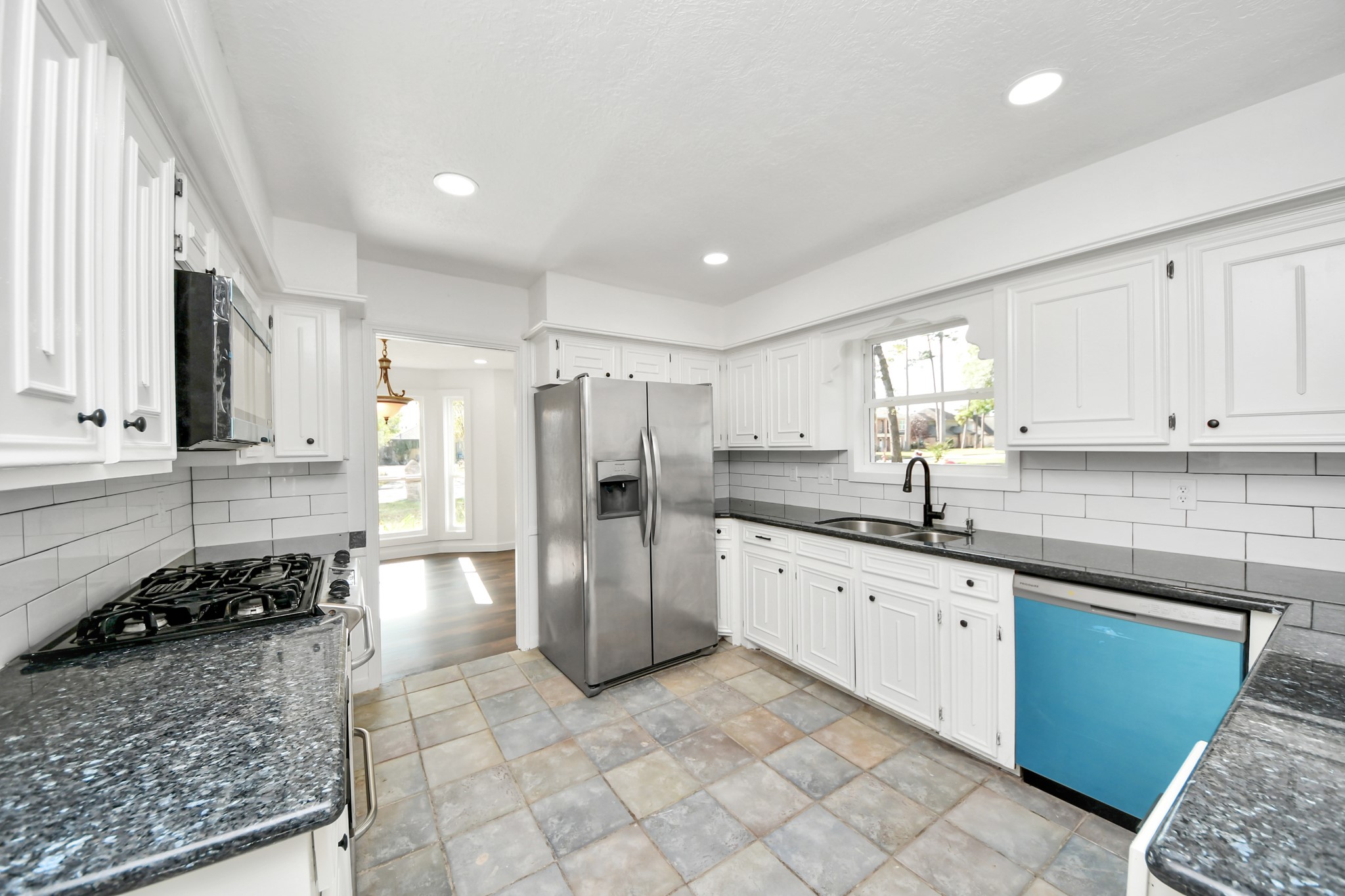 616 S Rivershire Drive Property Photo 18