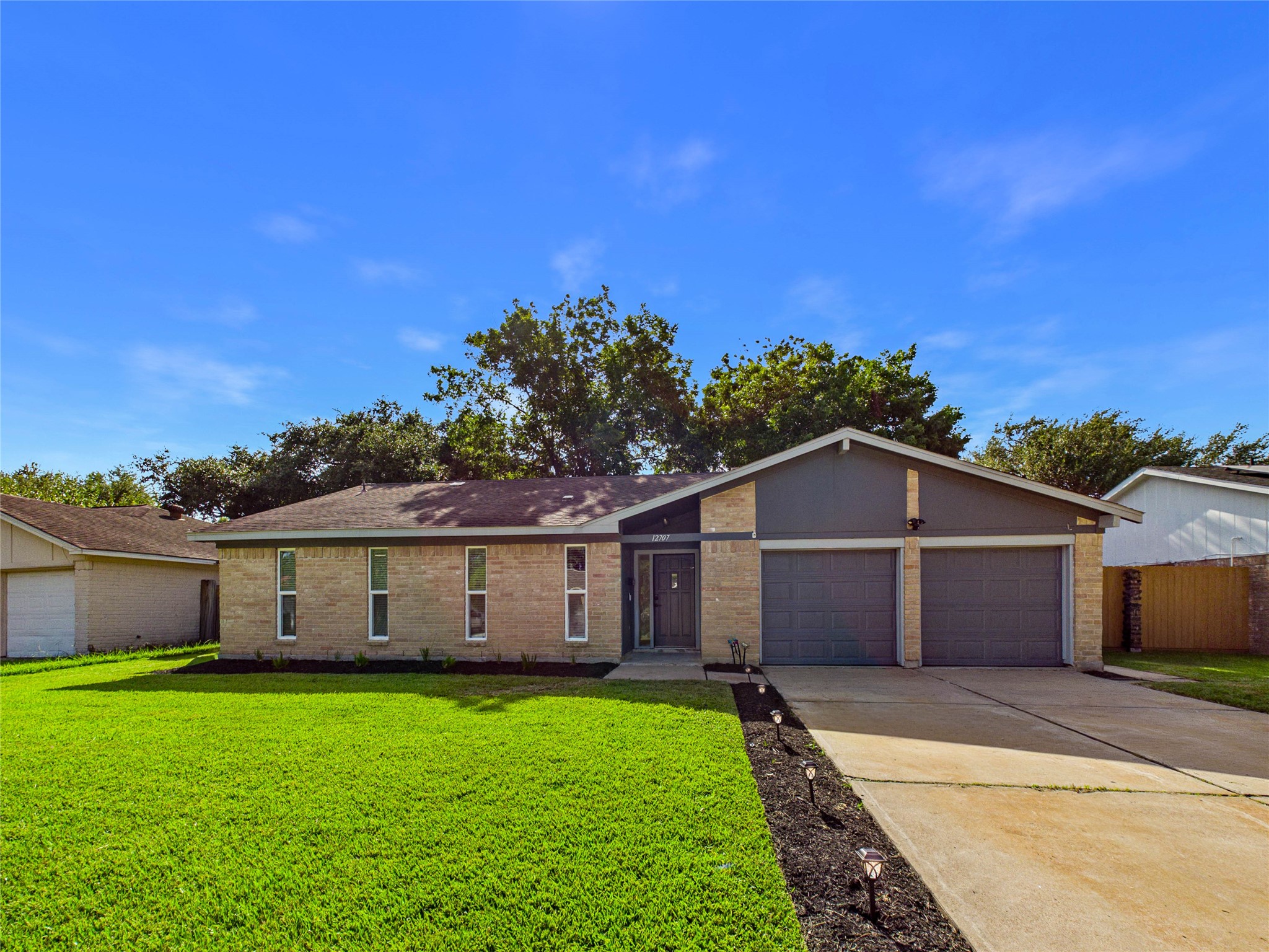 12707 Corning Dr Property Photo 3