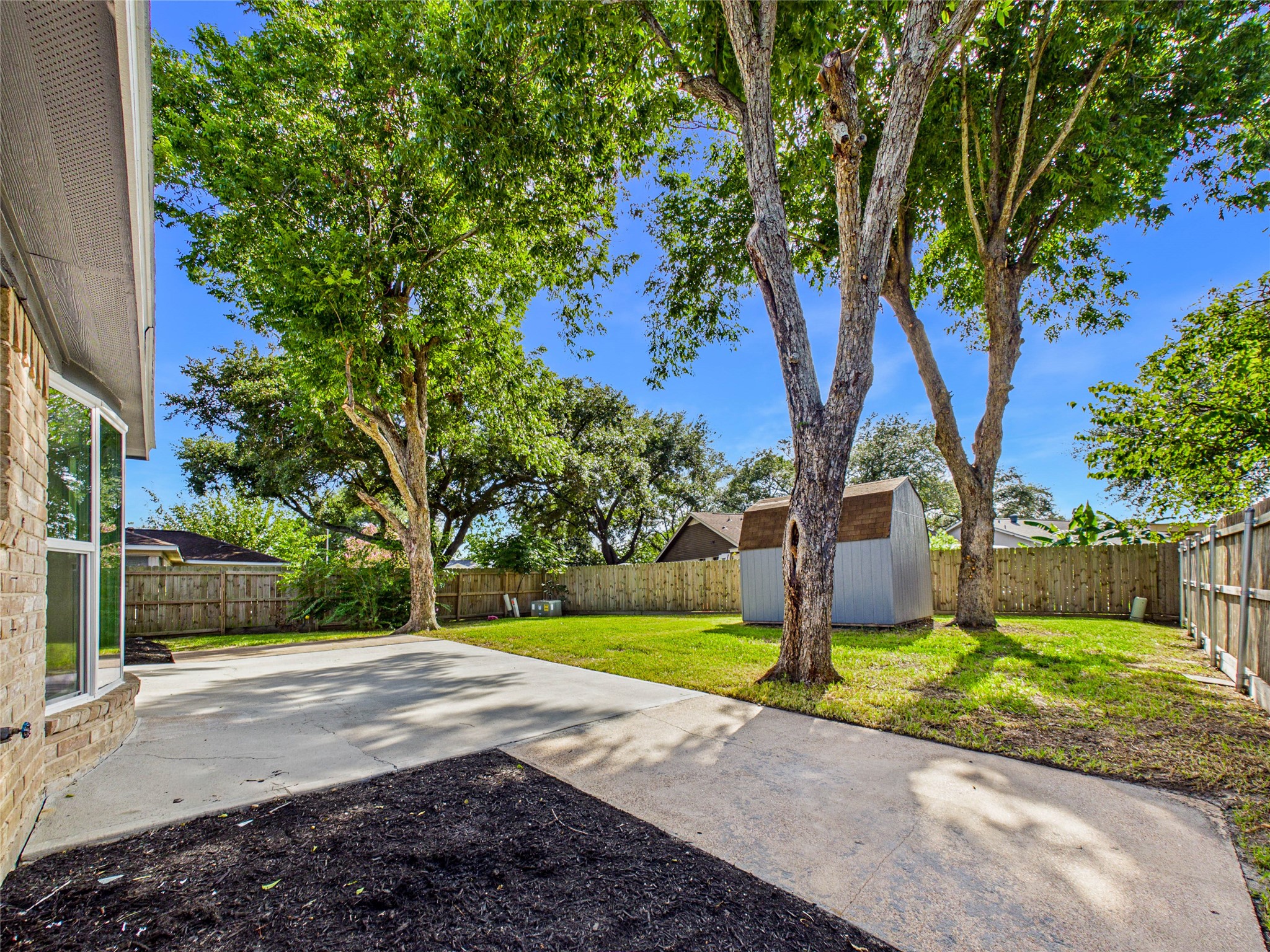 12707 Corning Dr Property Photo 5