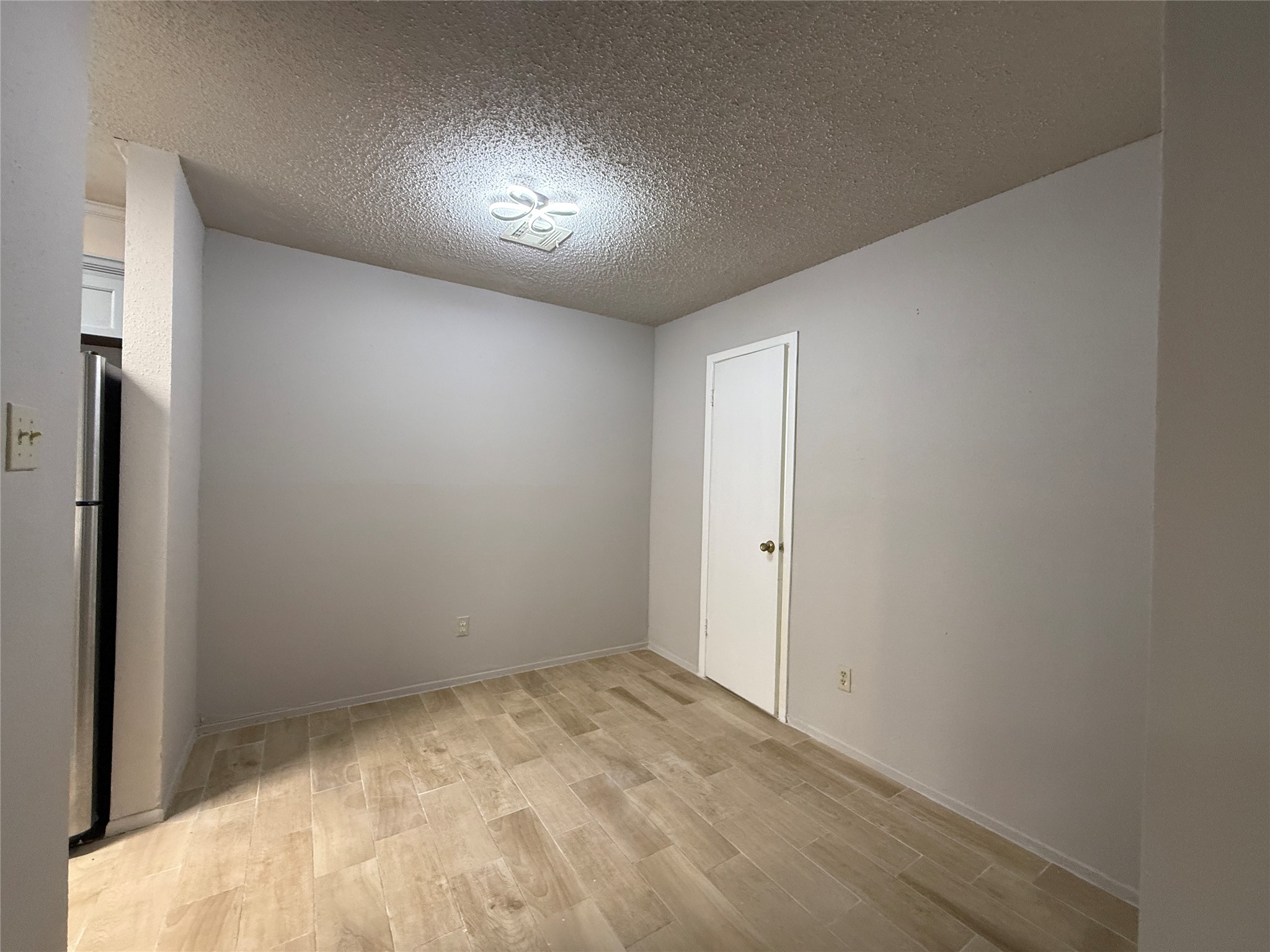 9383 Pagewood Lane Property Photo 4