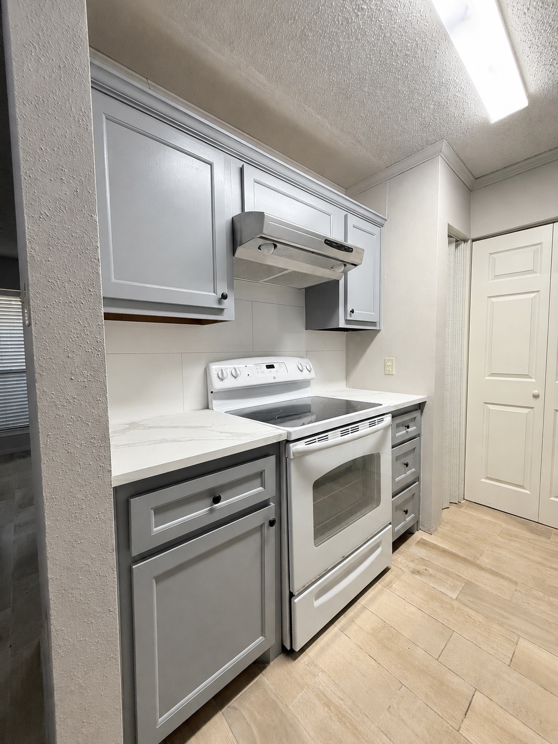 9383 Pagewood Lane Property Photo 8