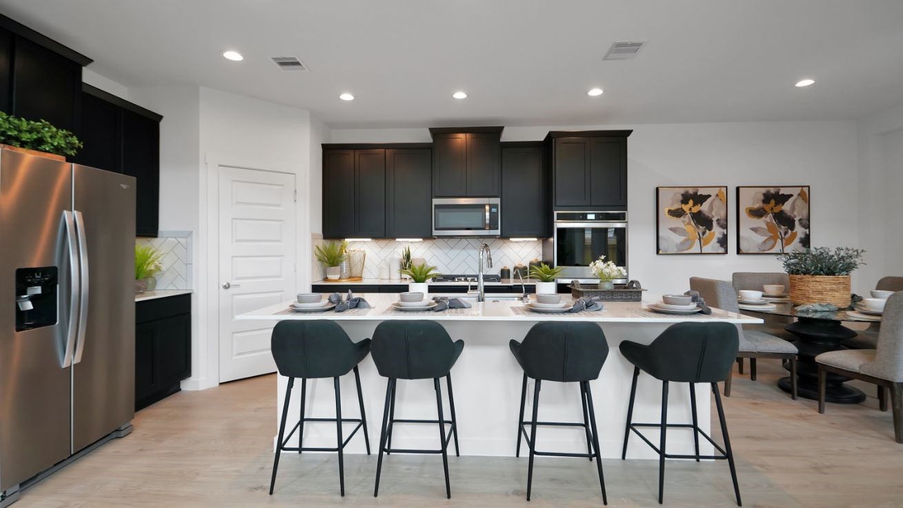 3918 Sterling Springs Lane Property Photo 1