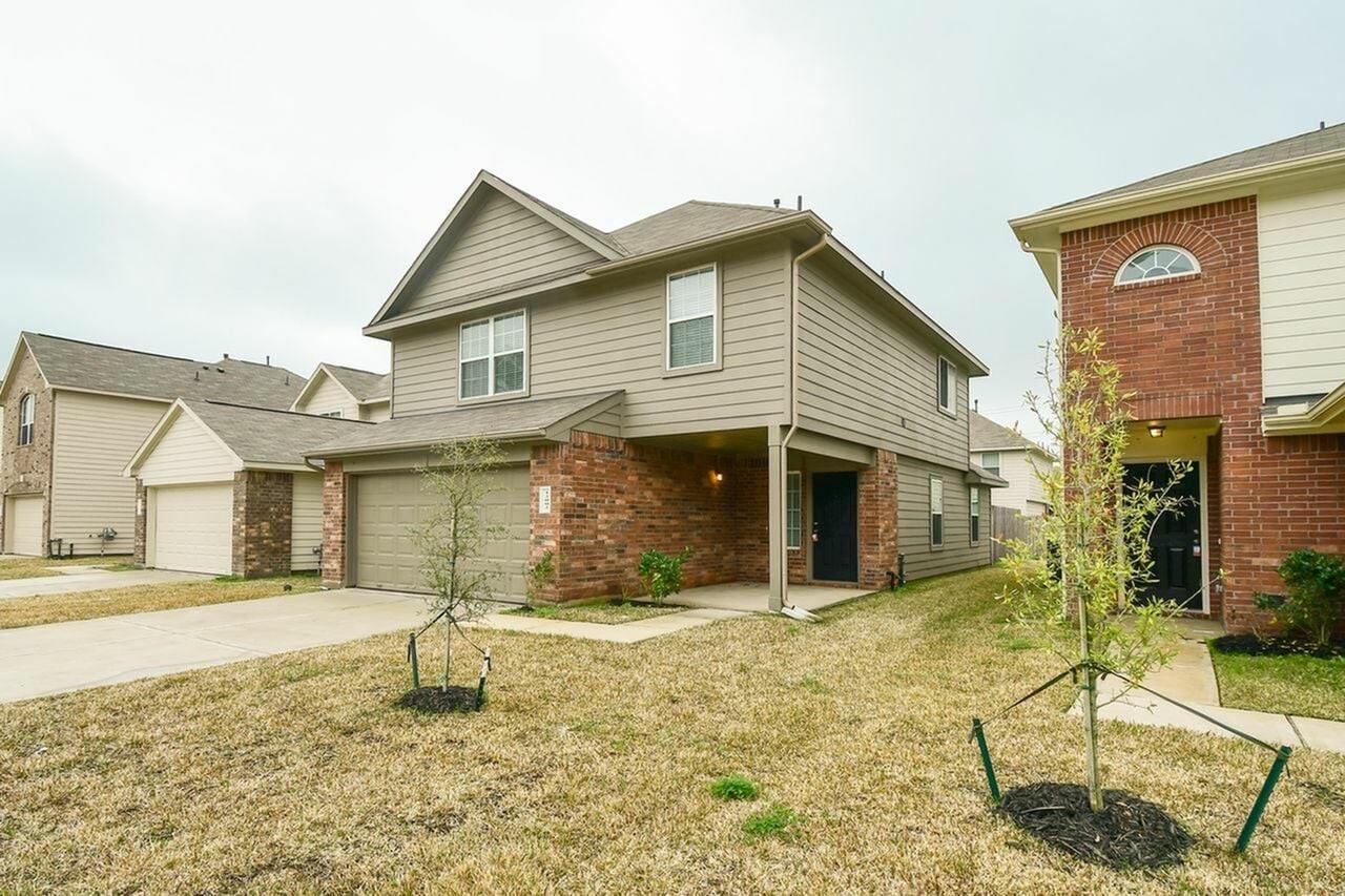 12002 Pia Drive, Houston TX 77044 Property Photo 1