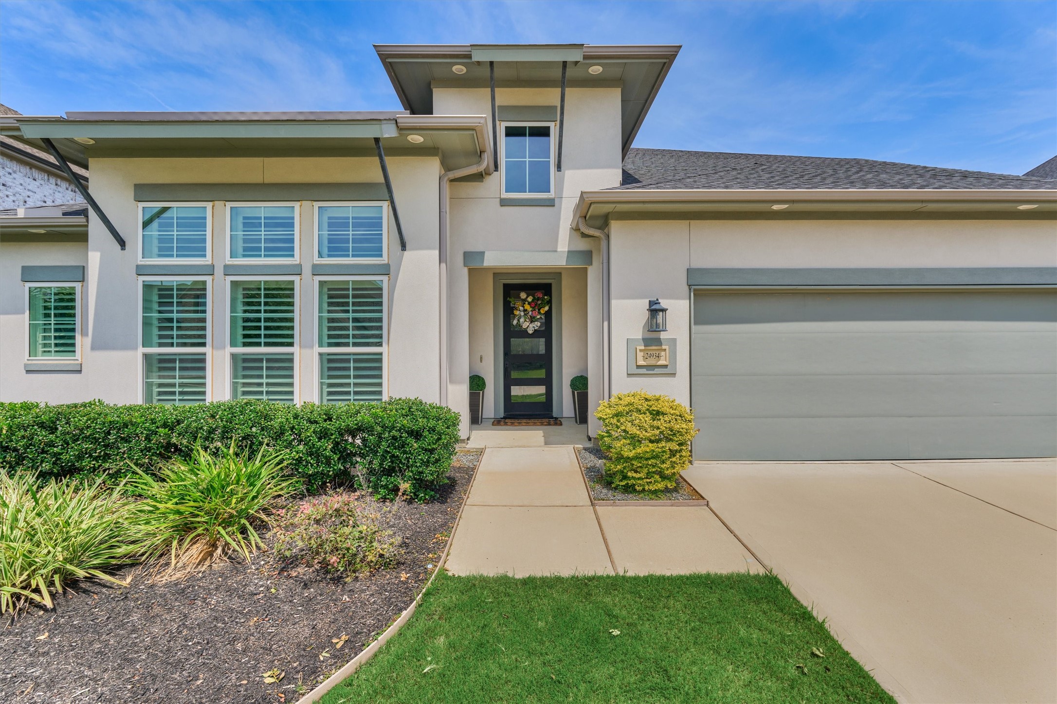 24934 Gingerbush Lane Property Photo 4