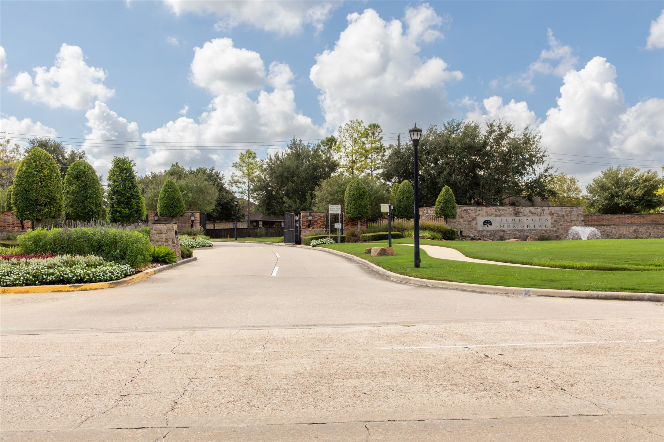 1126 Sopris Drive Property Photo 4