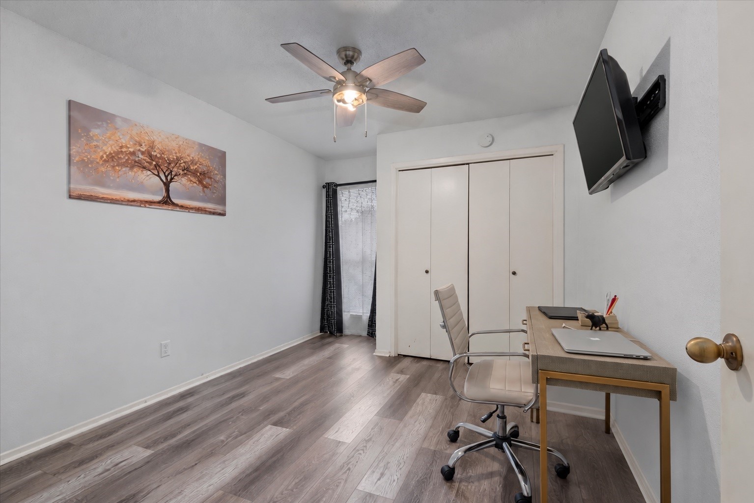 9522 Wellsworth Drive Property Photo 13