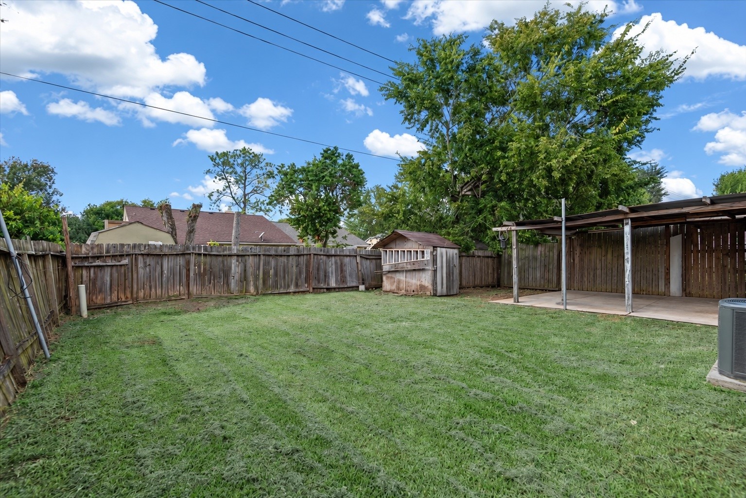 9522 Wellsworth Drive Property Photo 15