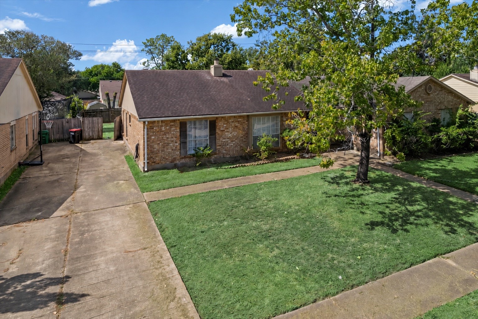 9522 Wellsworth Drive Property Photo 16
